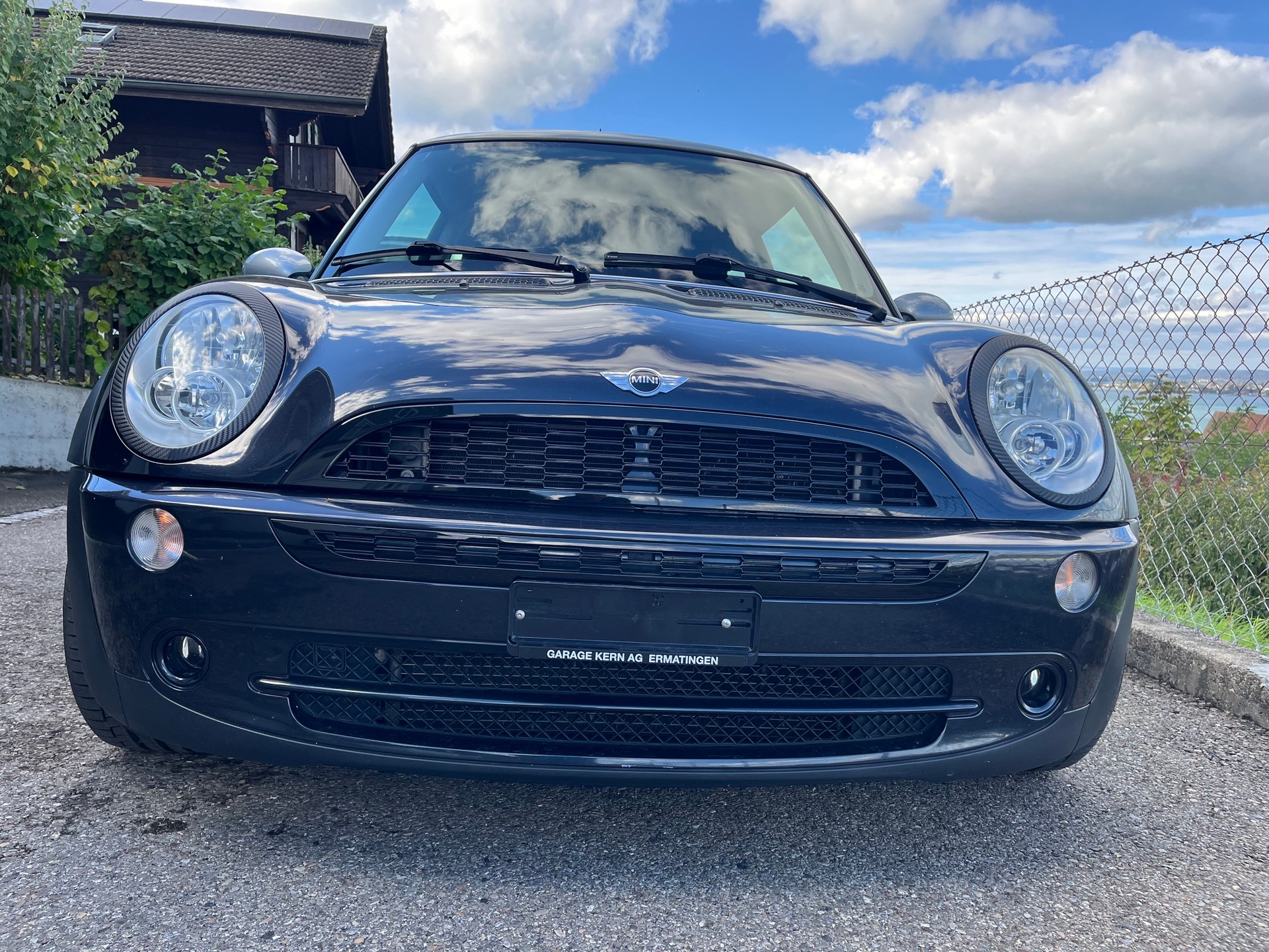 MINI 1.6i Cooper-image-1