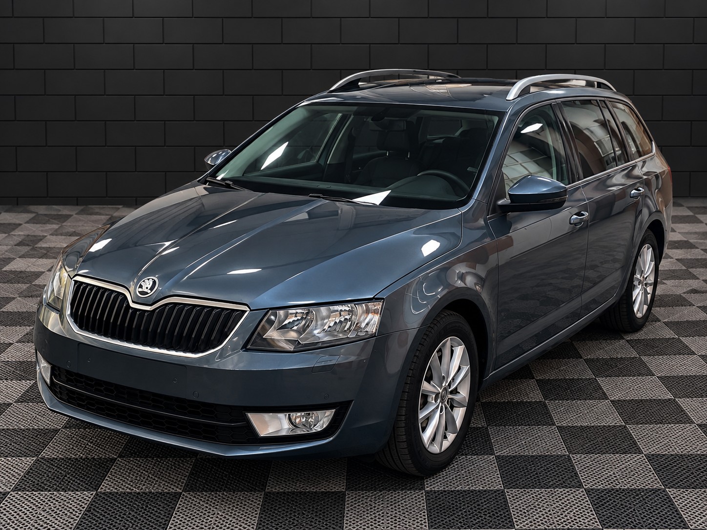 SKODA Octavia Combi 1.4 TSI Active-image-5