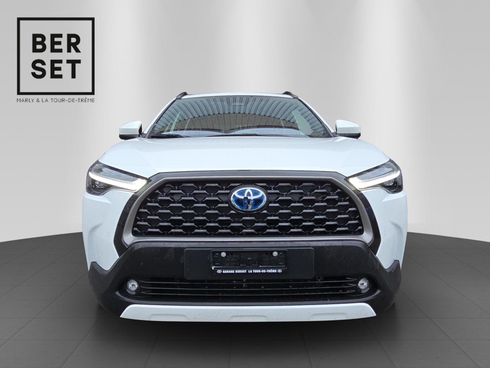 TOYOTA Corolla Cross 2.0 HSD Trend AWD-i-image-7