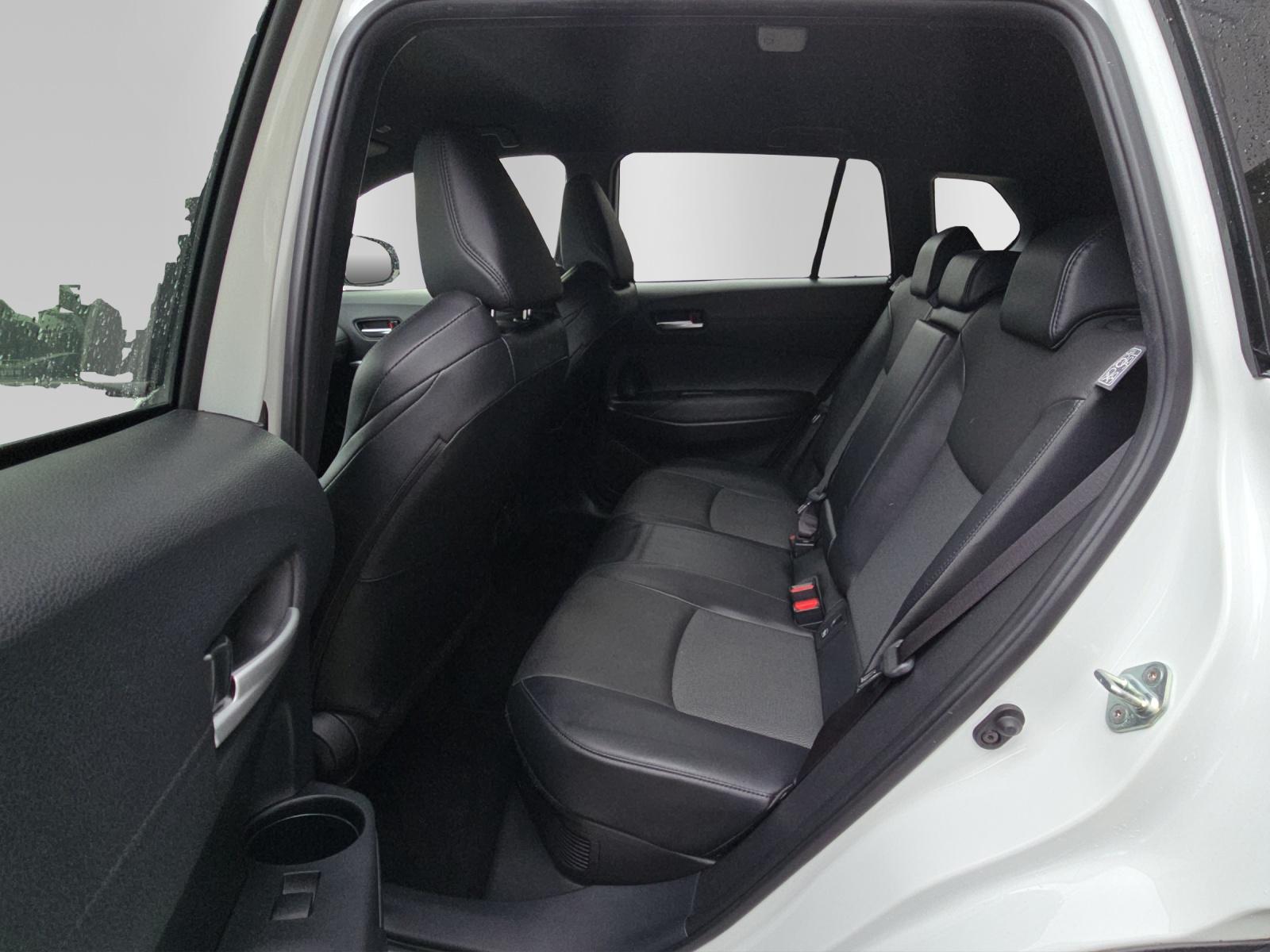 TOYOTA Corolla Cross 2.0 HSD Trend AWD-i-image-9