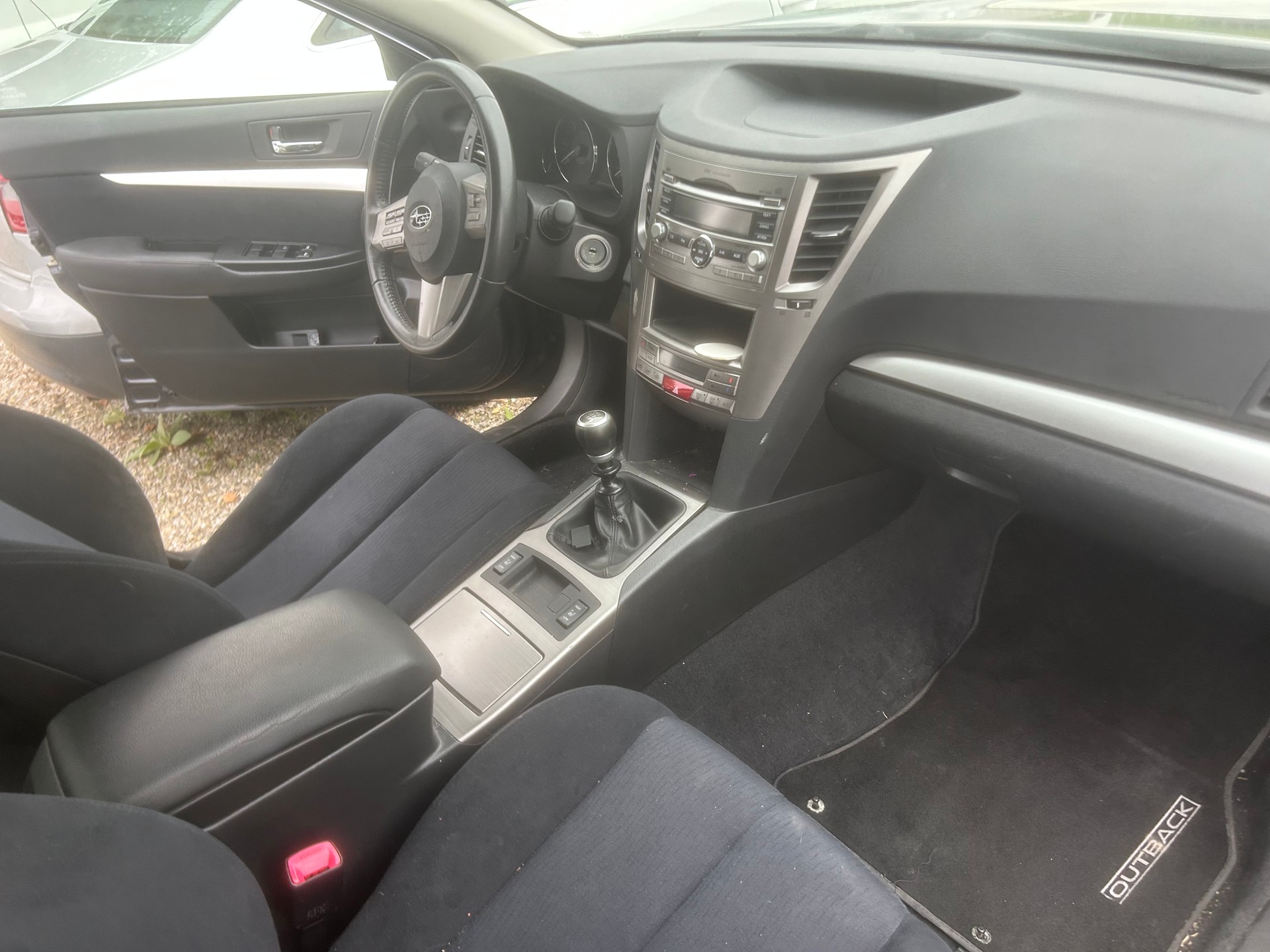 SUBARU Outback 2.0D Swiss AWD-image-7