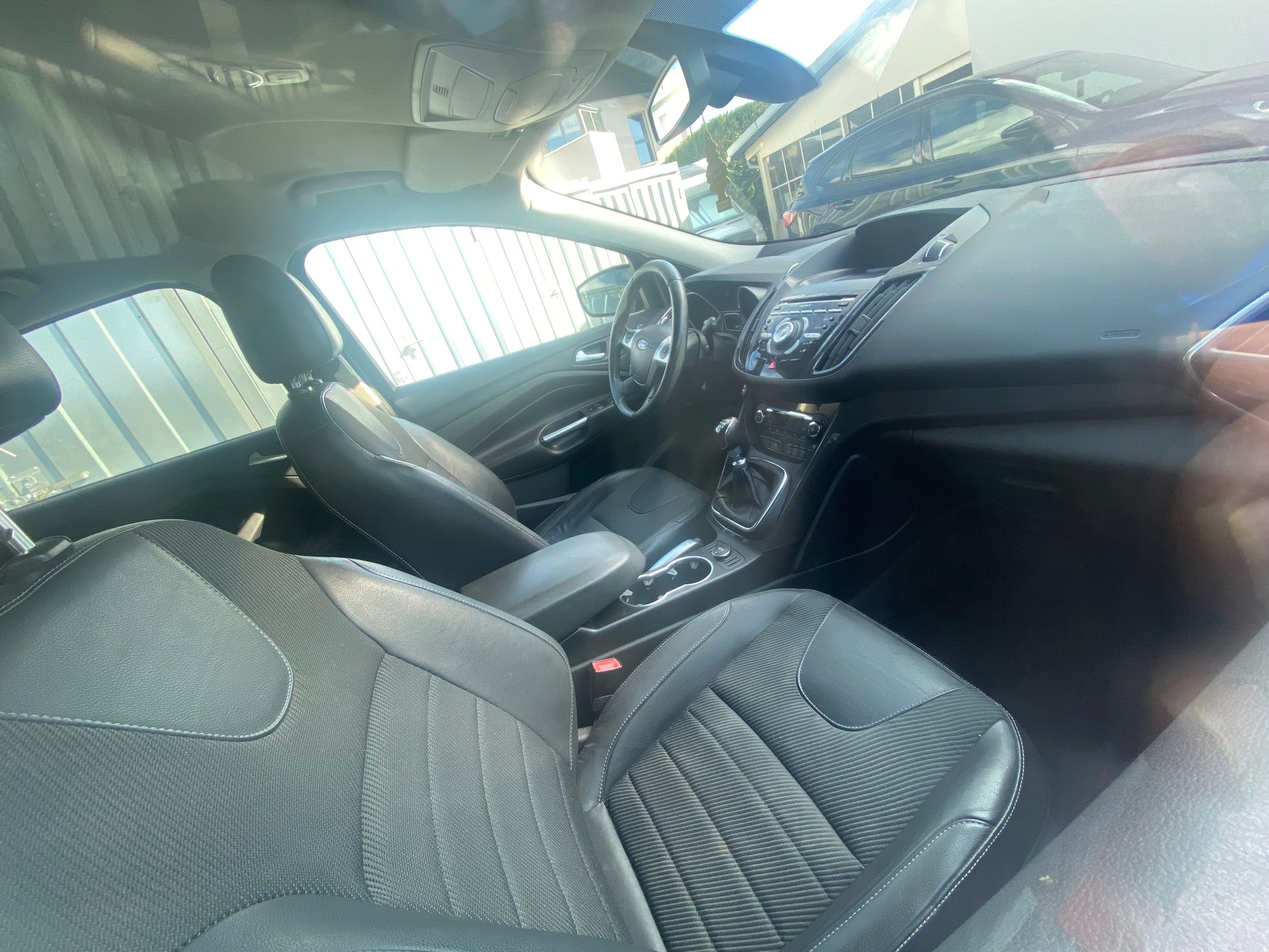 FORD Kuga 2.0 TDCi Titanium 4WD-image-2