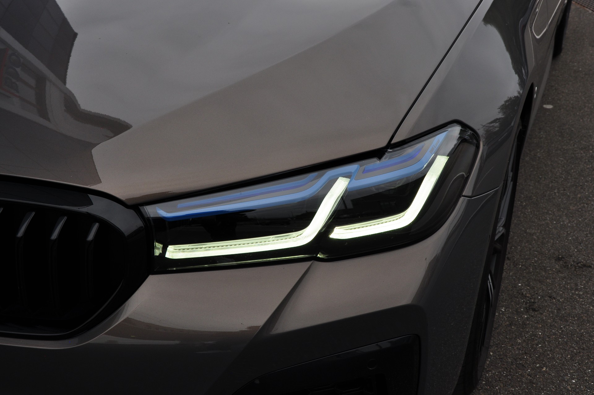 BMW 540d xDrive 48V M Sport Steptronic-image-15
