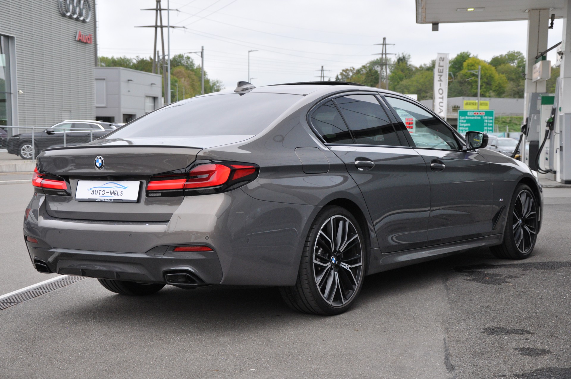 BMW 540d xDrive 48V M Sport Steptronic-image-9