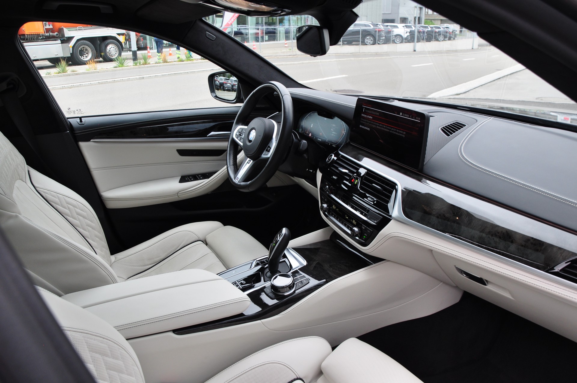 BMW 540d xDrive 48V M Sport Steptronic-image-20