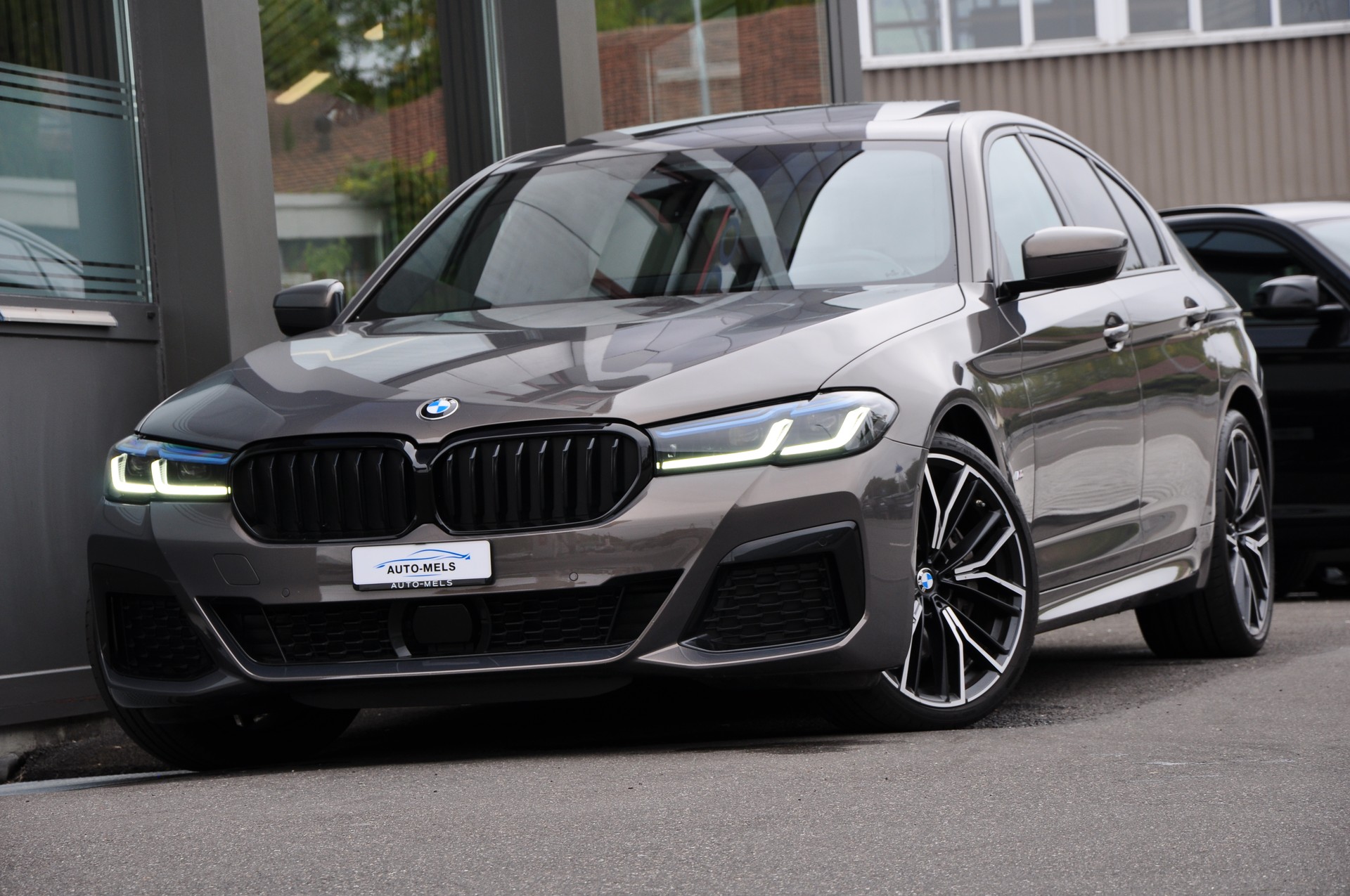 BMW 540d xDrive 48V M Sport Steptronic-image-1