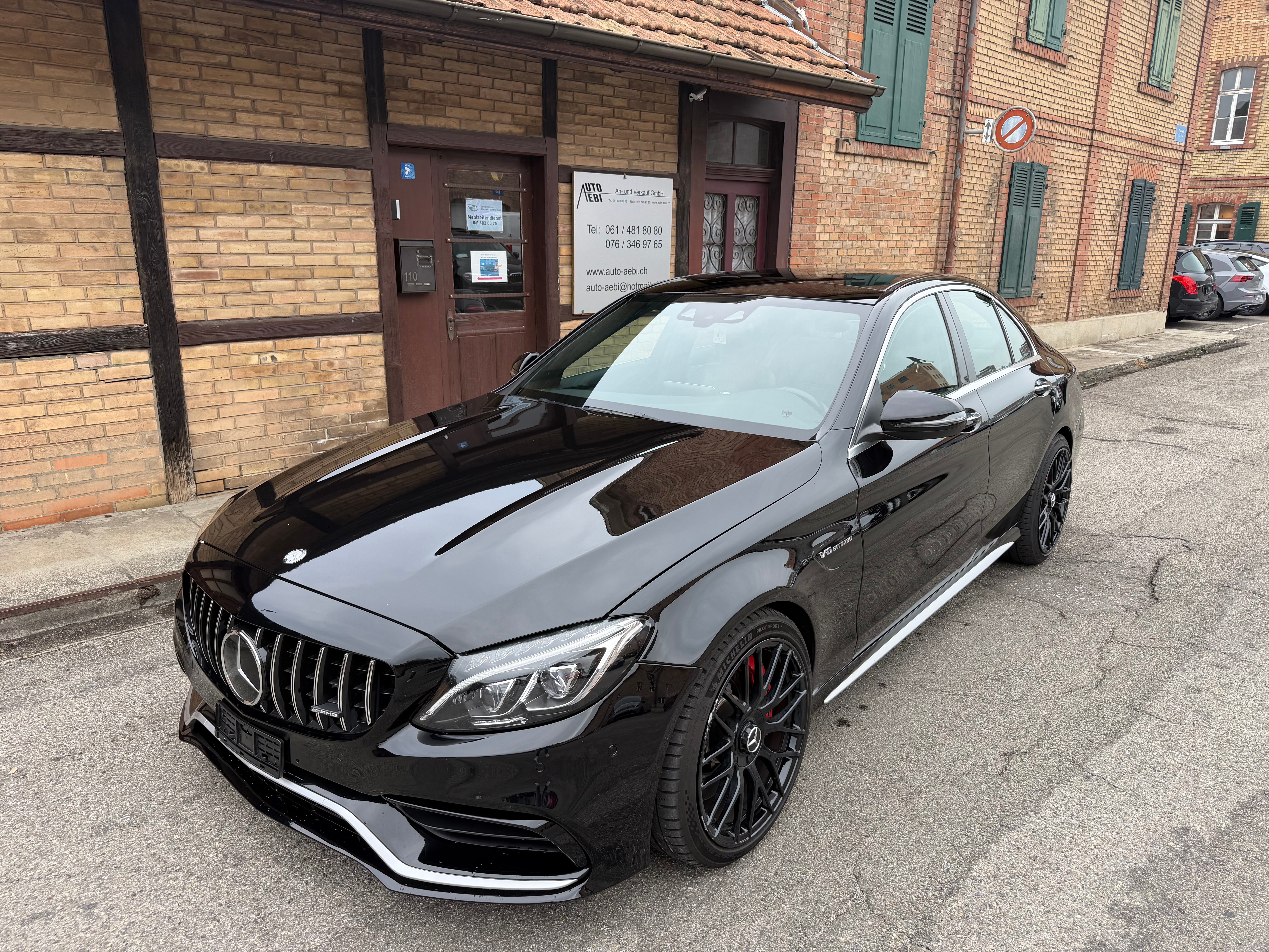 Car photo
