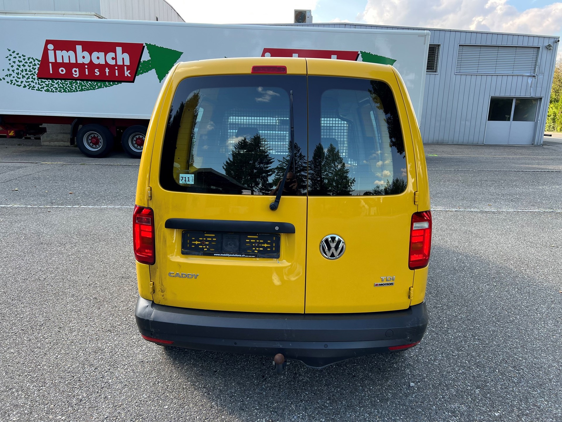 VW CADDY 2.0D 4 MOTION-image-6