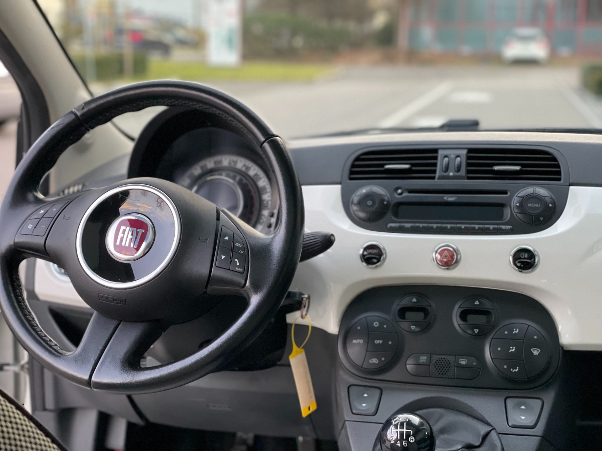FIAT 500 1.4 16V Sport-image-10