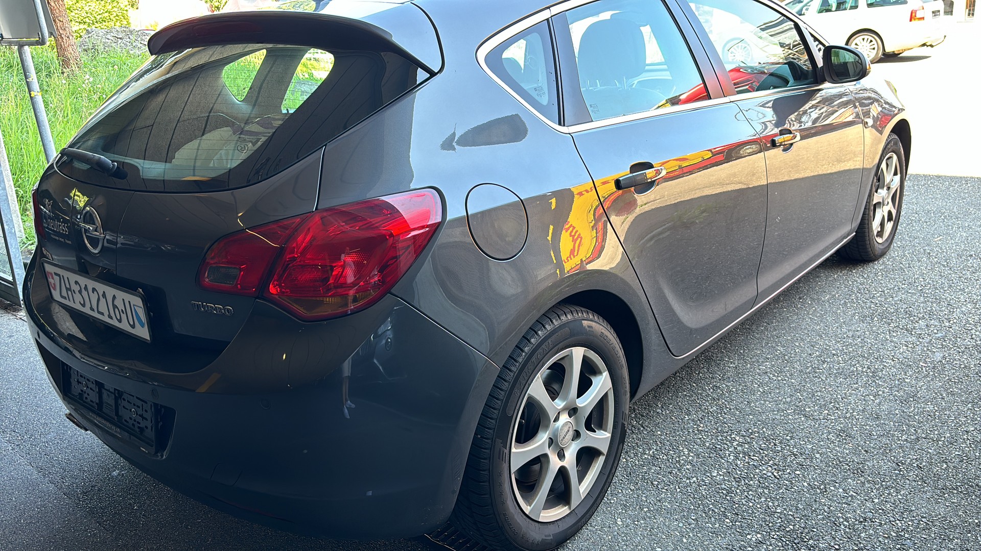 OPEL Astra 1.6i 16V Turbo Cosmo-image-5