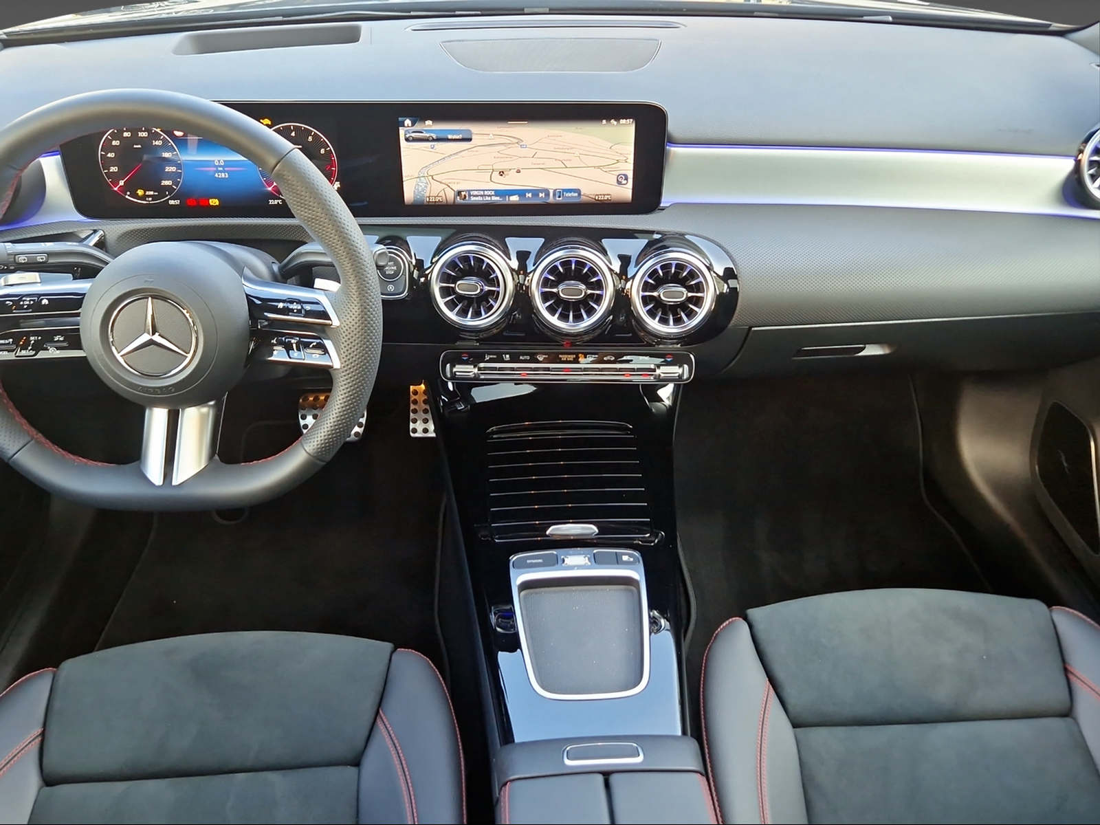 MERCEDES-BENZ A 250 4Matic 8G-DCT-image-7