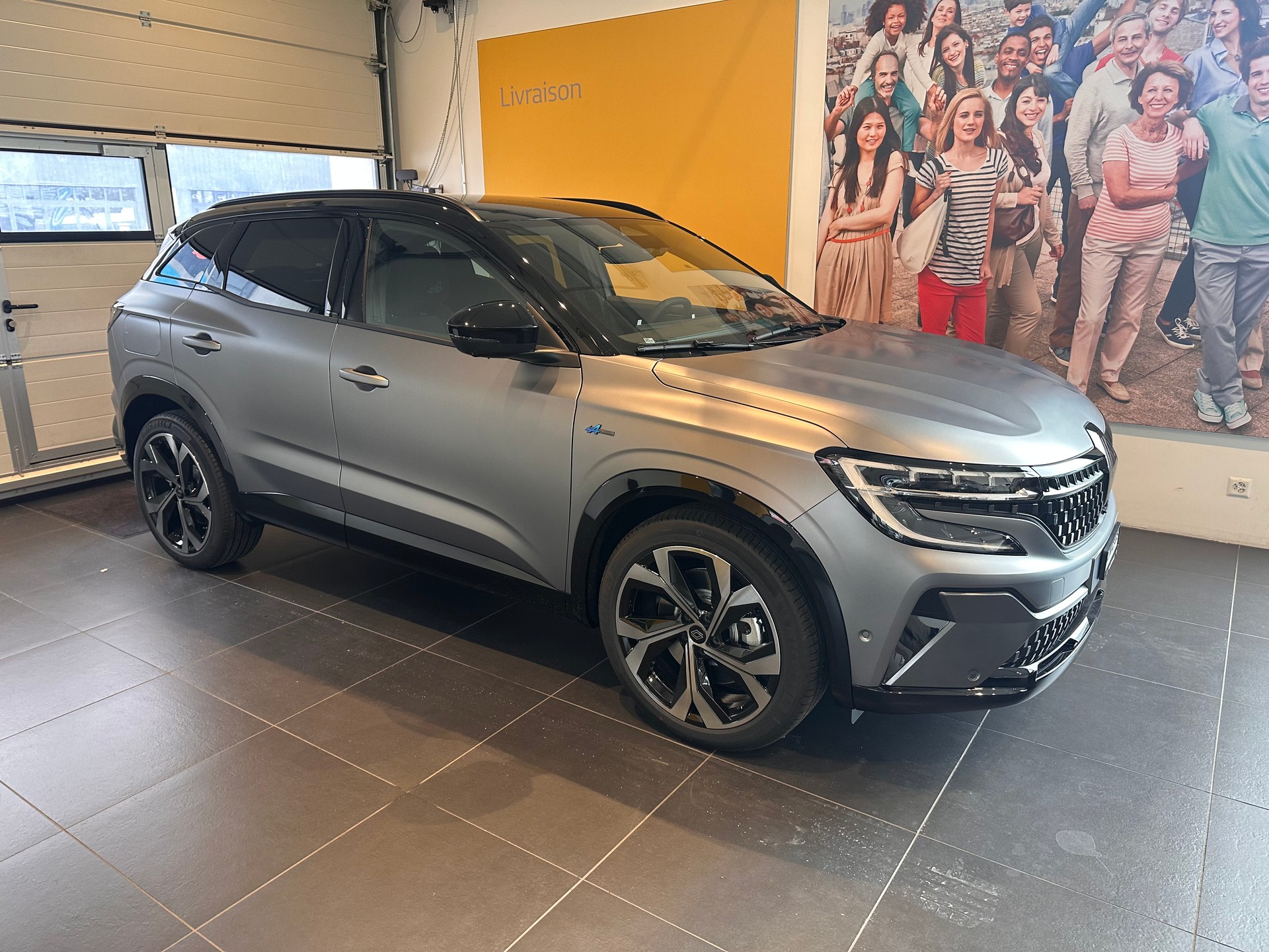 RENAULT Austral 1.2 HEV 200 Esprit Alpine A-image-1