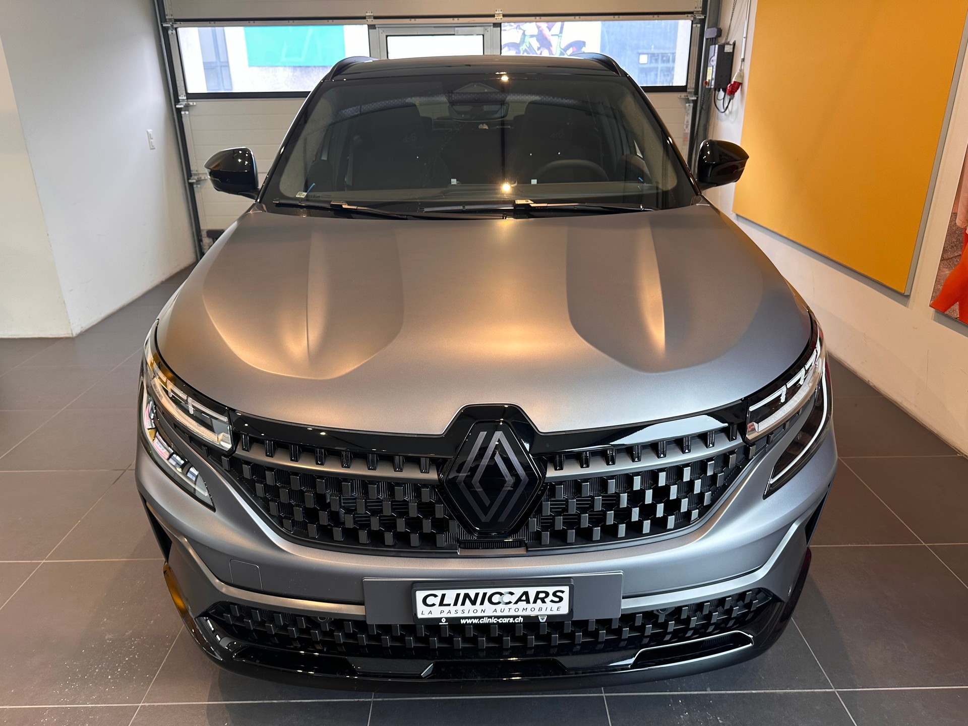 RENAULT Austral 1.2 HEV 200 Esprit Alpine A-image-12