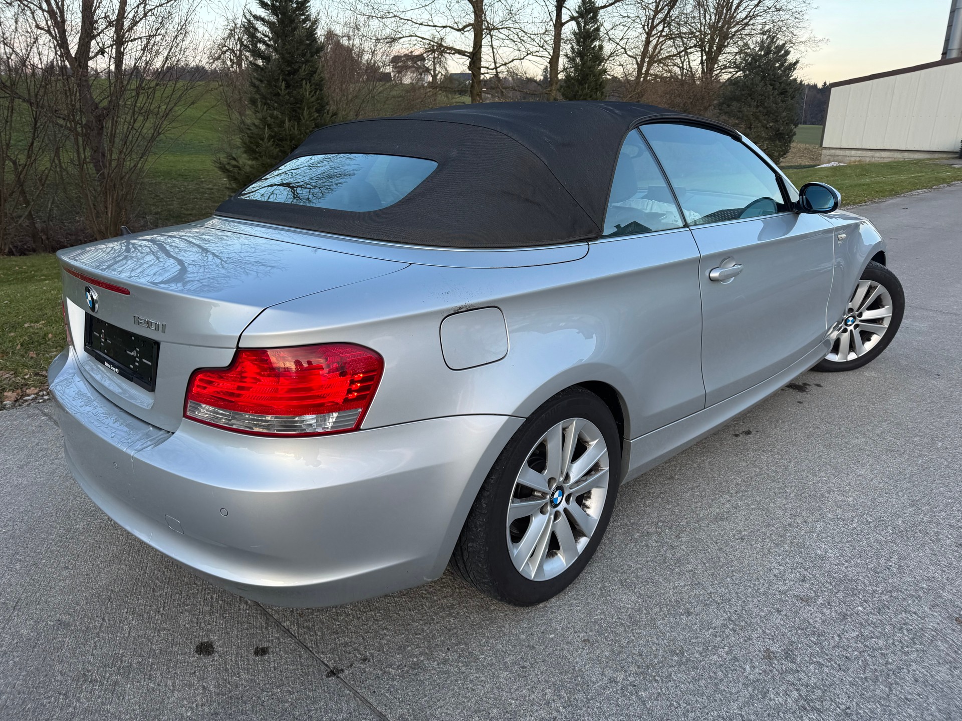 BMW 120i Cabrio Steptronic-image-2