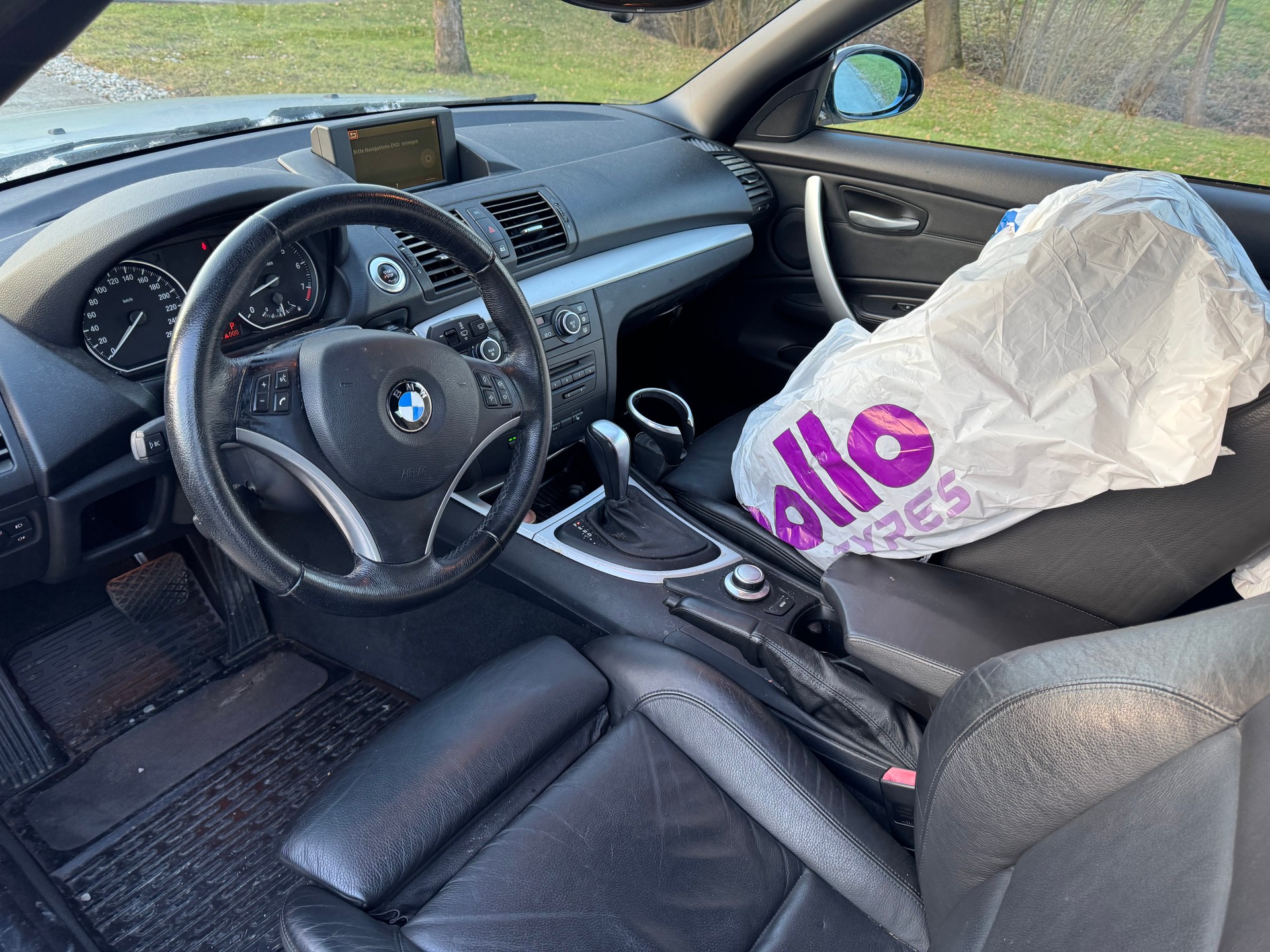 BMW 120i Cabrio Steptronic-image-4