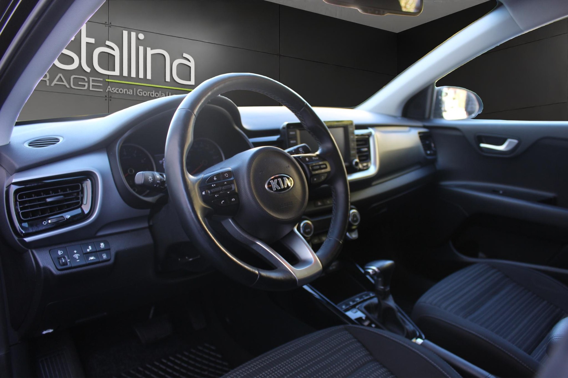 KIA Stonic 1.0 T-GDi-image-6
