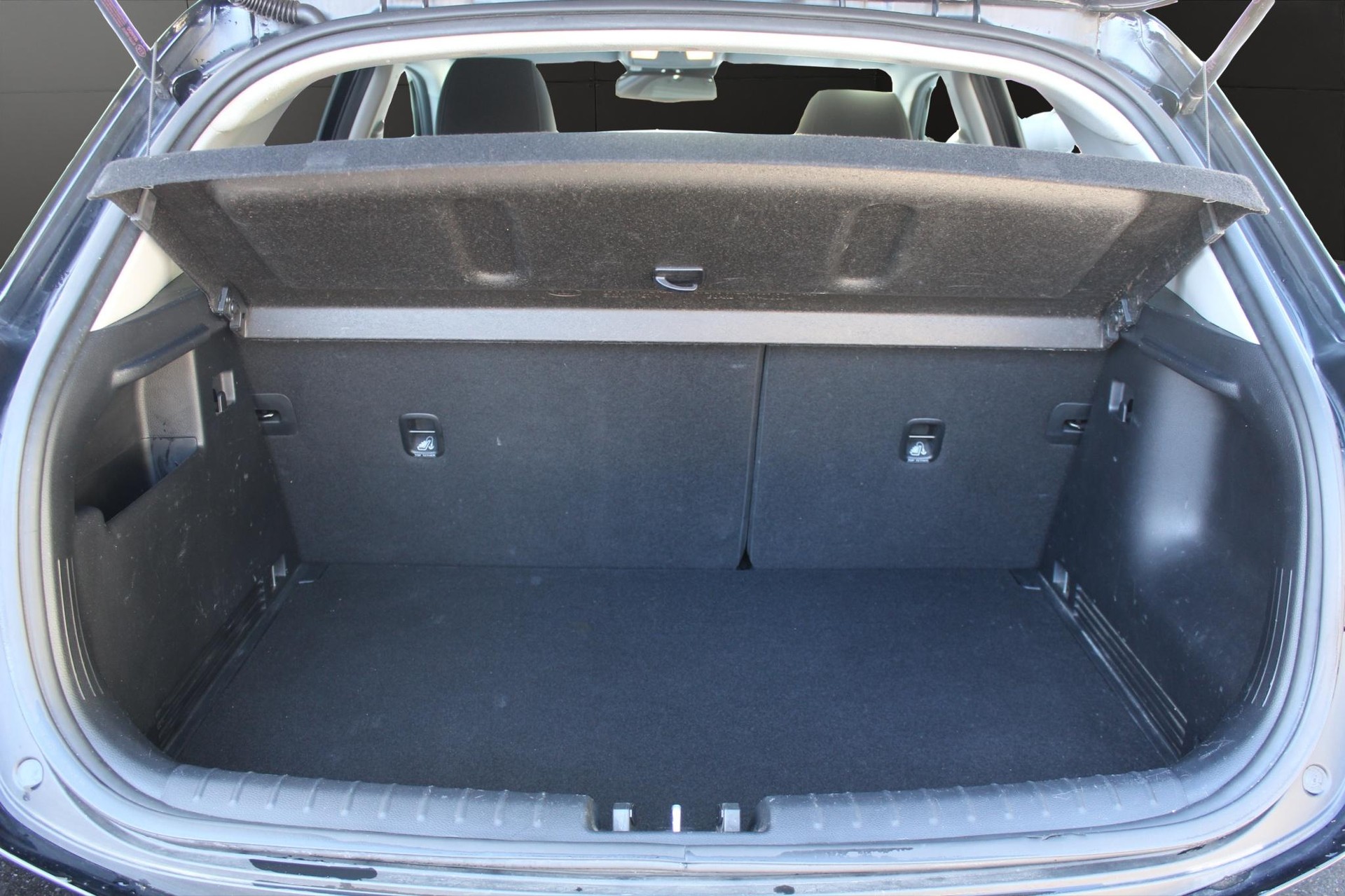 KIA Stonic 1.0 T-GDi-image-10