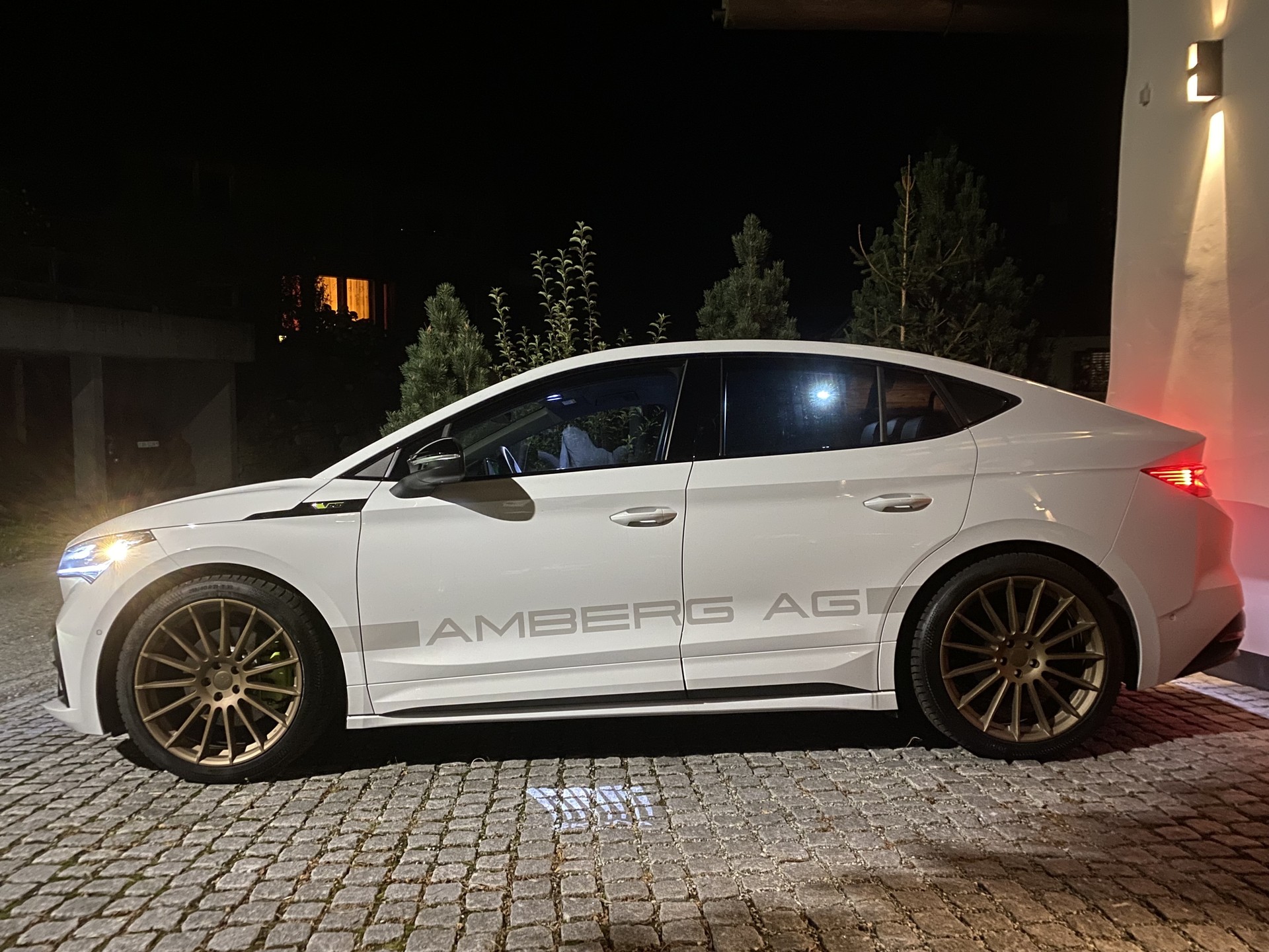 SKODA Enyaq Coupé RS iV 80 4x4-image-14