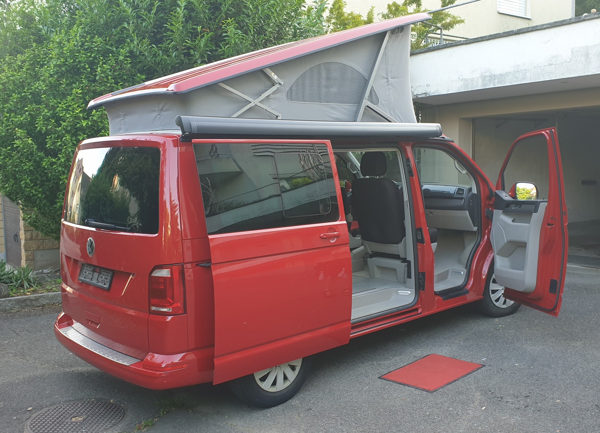 VW T6 California 2.0 TDI Ocean RED (MOTOR NEU)-image-9