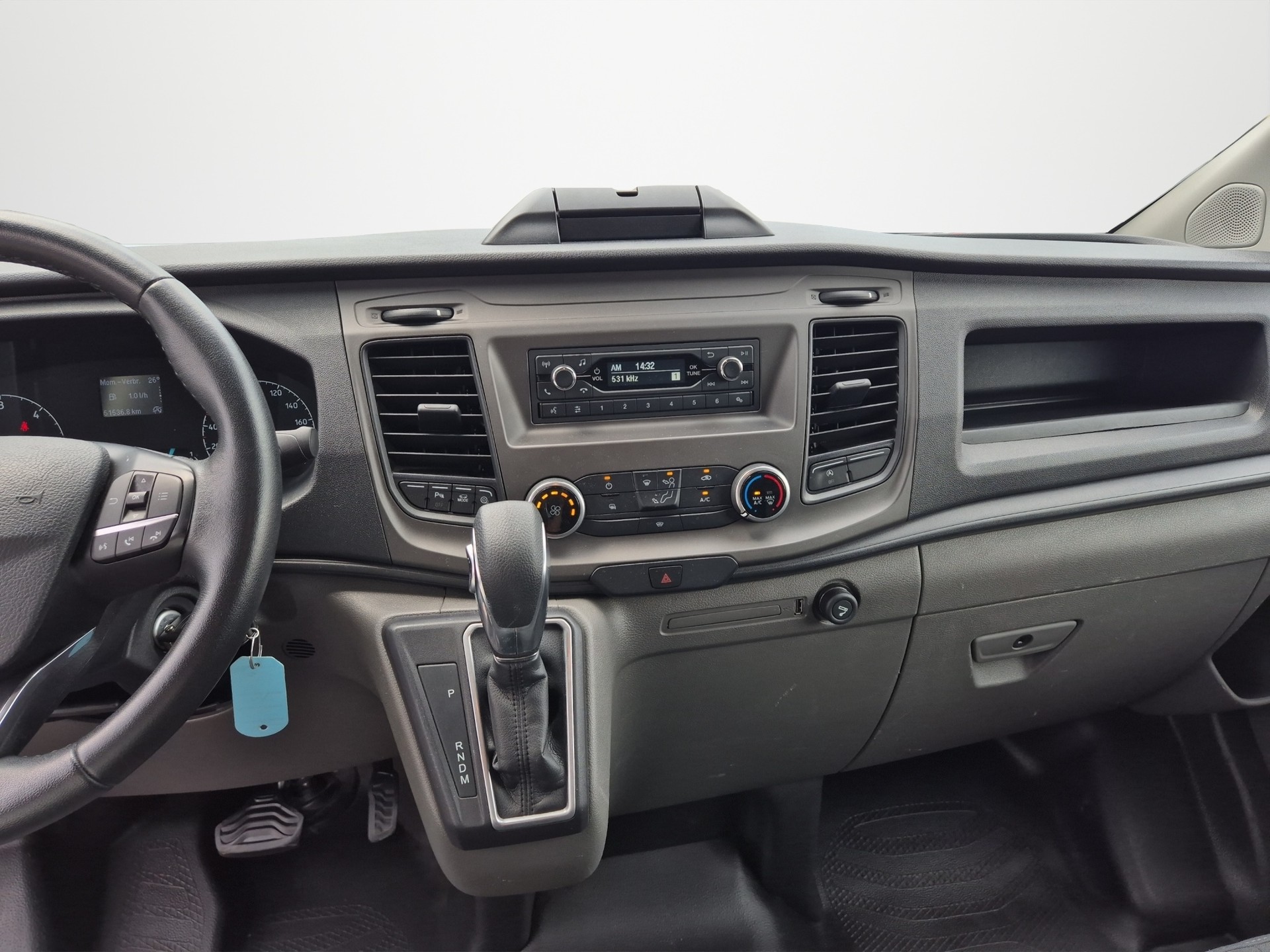FORD Transit Custom Van 320 L2H1 Trend A-image-9