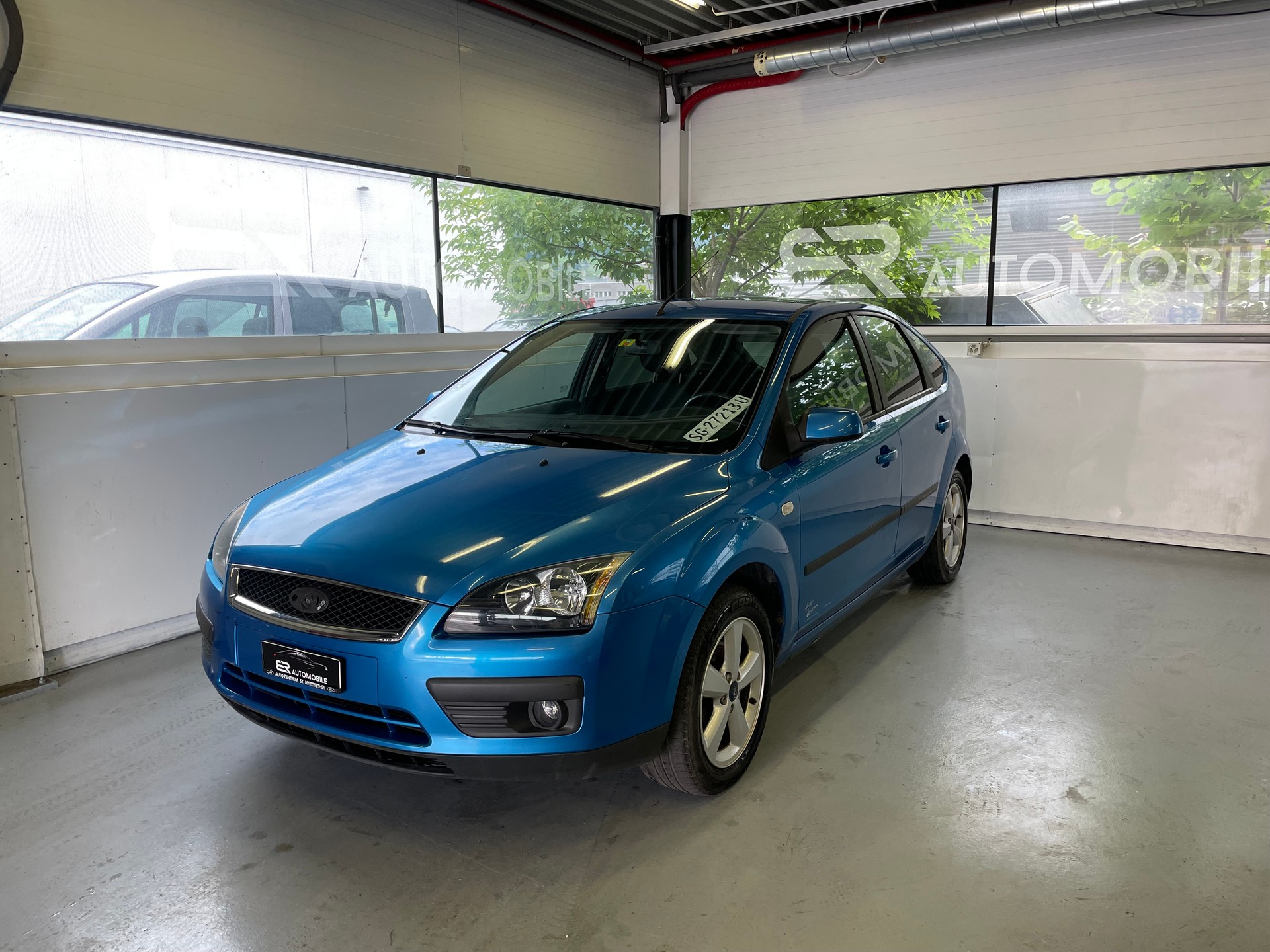 FORD Focus 1.6i VCT Carving-image-0
