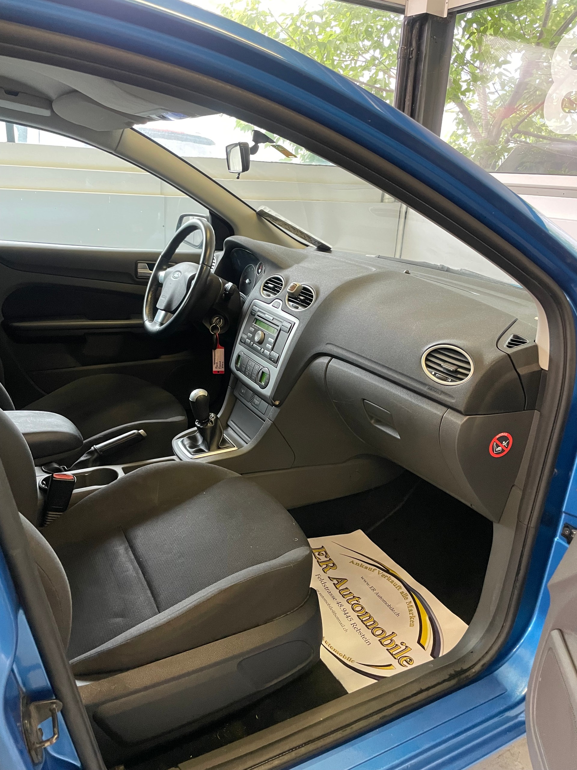 FORD Focus 1.6i VCT Carving-image-4
