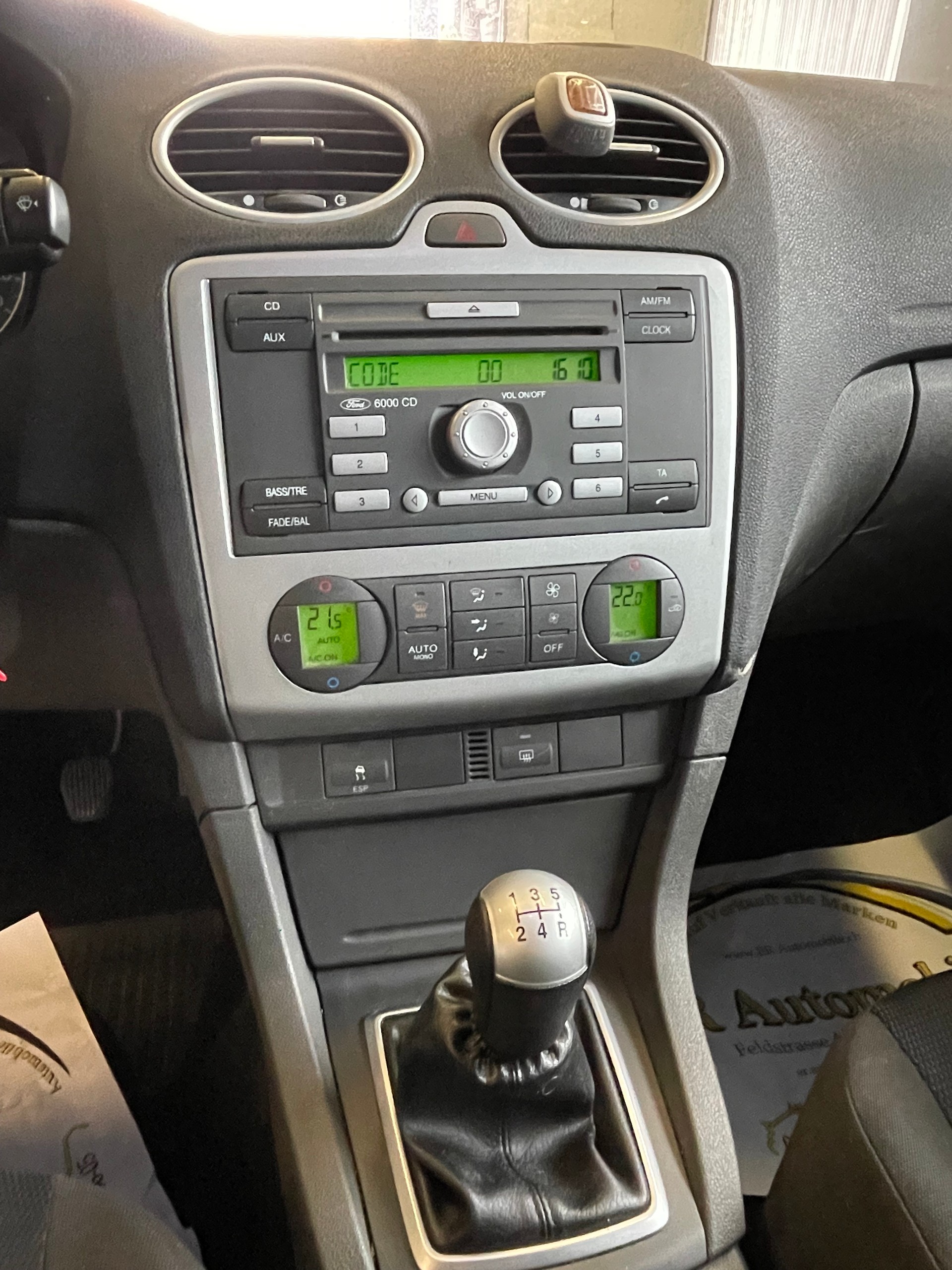 FORD Focus 1.6i VCT Carving-image-7
