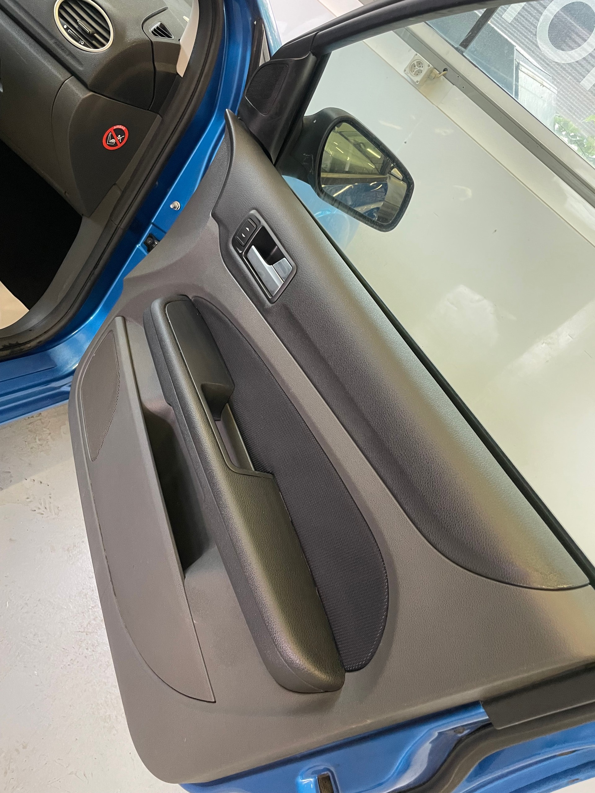 FORD Focus 1.6i VCT Carving-image-9