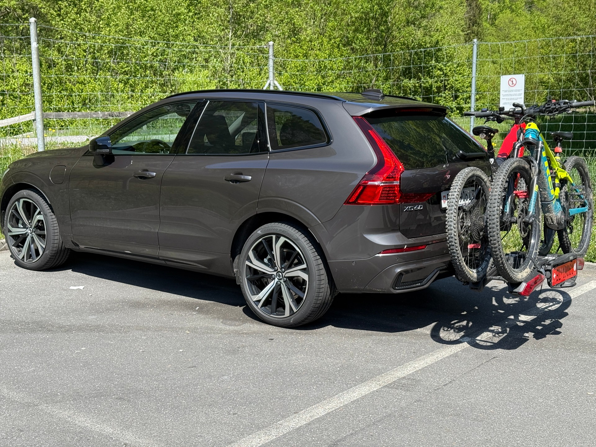 VOLVO XC60 T8 eAWD PluginHybrid Black Edition Geartronic-image-15