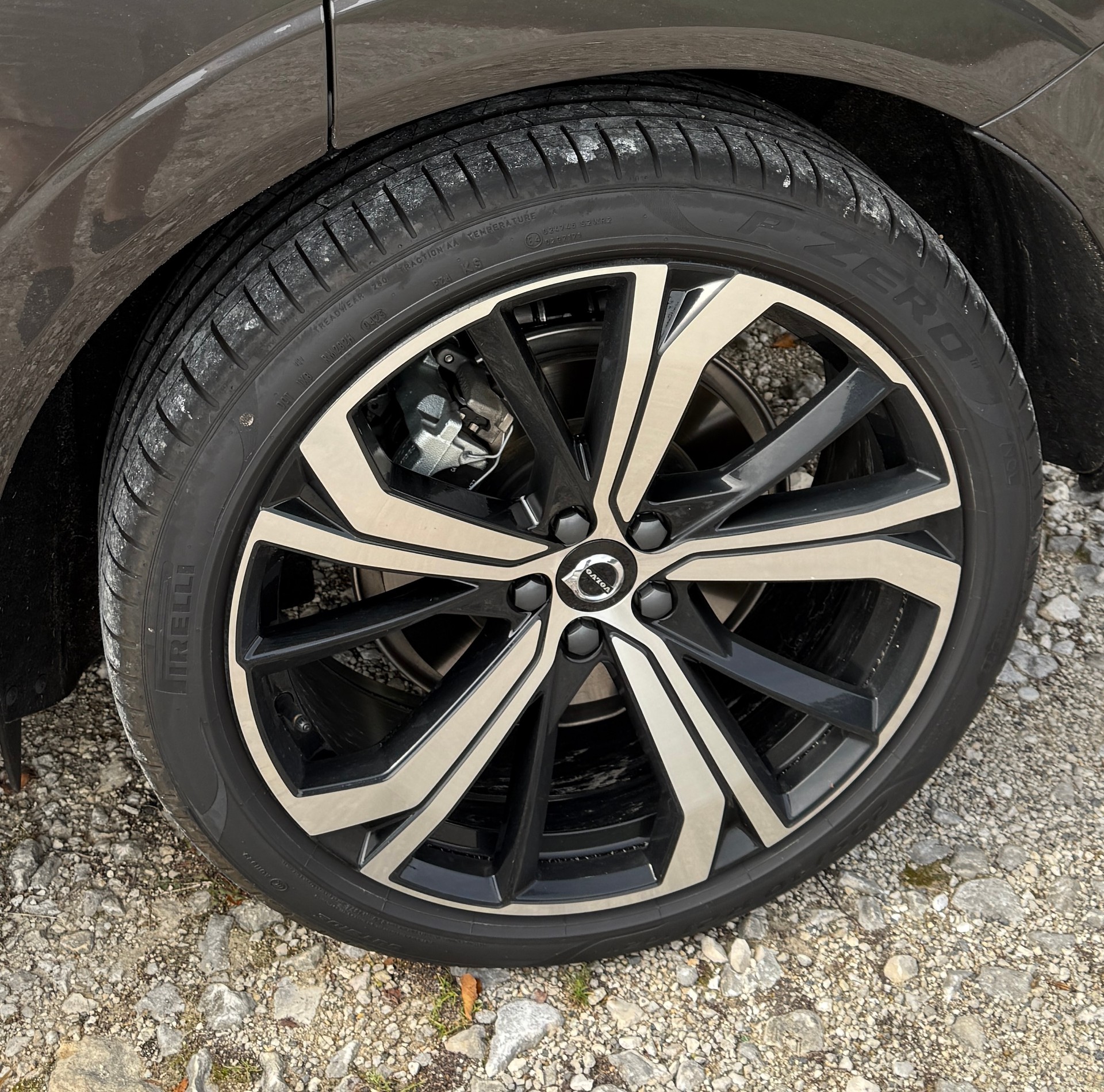 VOLVO XC60 T8 eAWD PluginHybrid Black Edition Geartronic-image-6