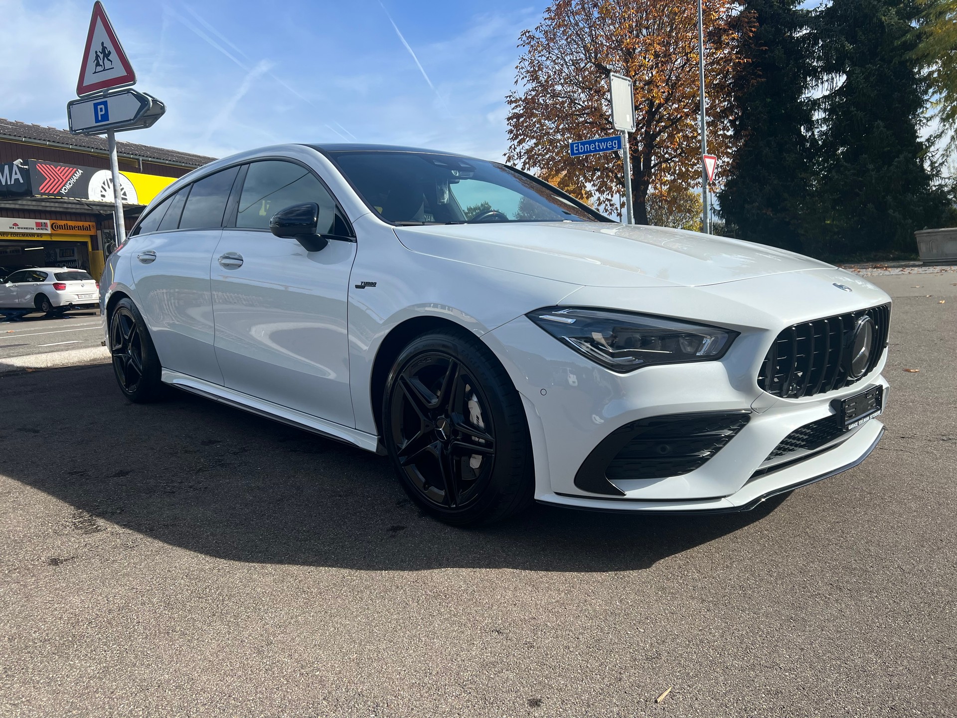 MERCEDES-BENZ CLA Shooting Brake 35 AMG 4Matic 7G-DCT-showroom-element-2