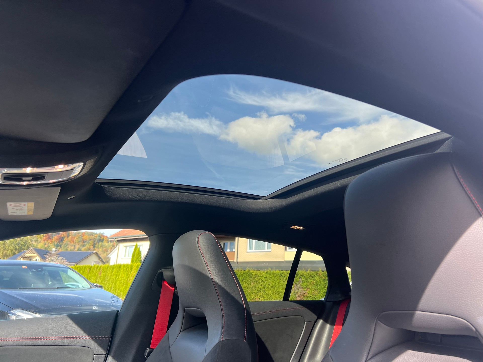 MERCEDES-BENZ CLA Shooting Brake 35 AMG 4Matic 7G-DCT-image-16