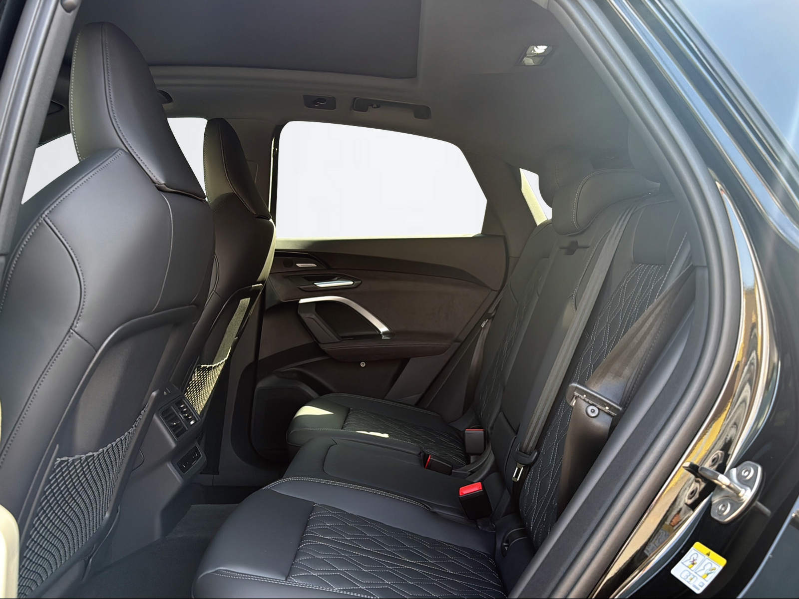 AUDI Q5 SB TFSI quattro 204PS/150kW mHEV-image-8