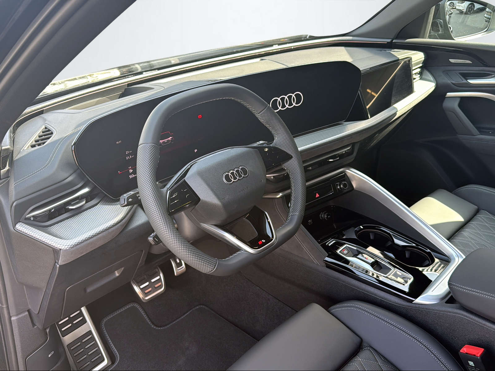 AUDI Q5 SB TFSI quattro 204PS/150kW mHEV-image-10