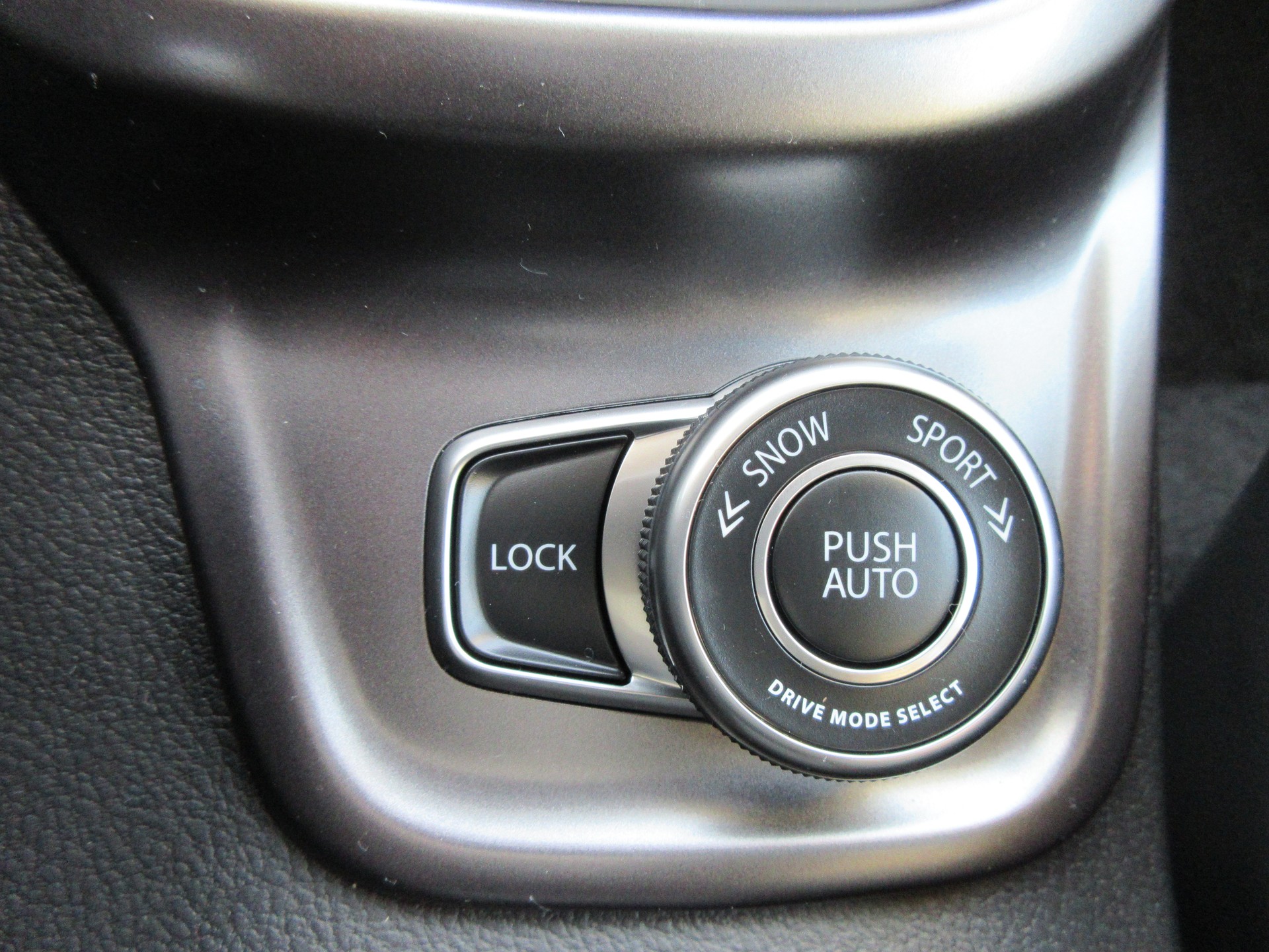 SUZUKI Vitara 1.4 Boosterjet Compact Top 4x4 Hybrid Automatic-image-14