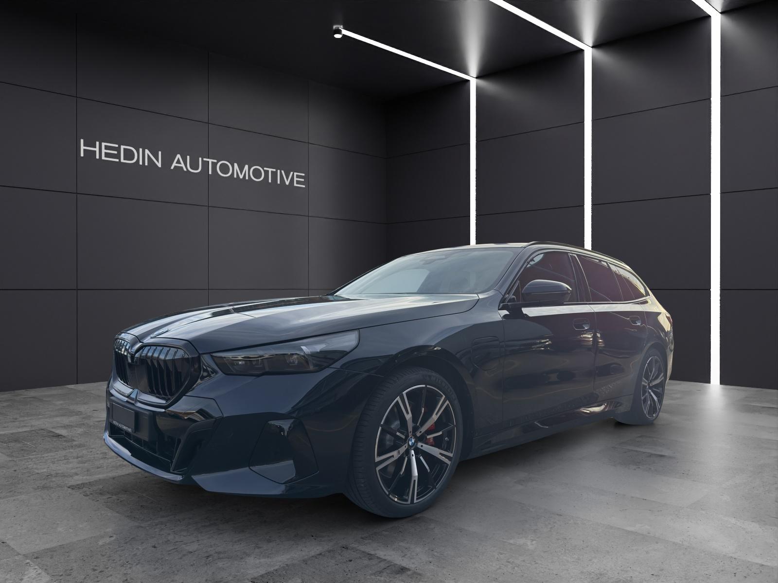 BMW 550e xDrive Touring-image-0