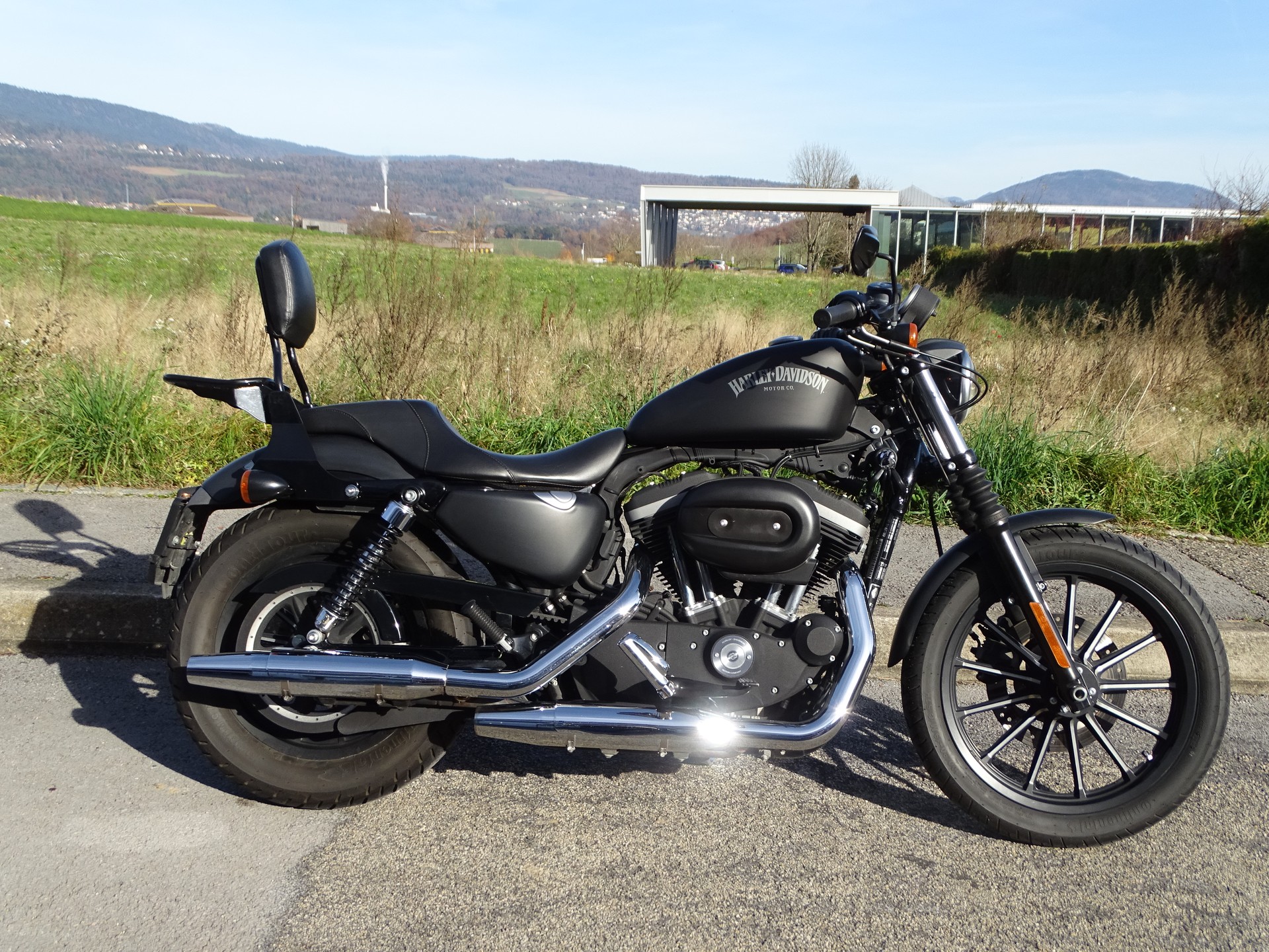 HARLEY-DAVIDSON XL 883 N Sportster Iron (25kW)-image-1