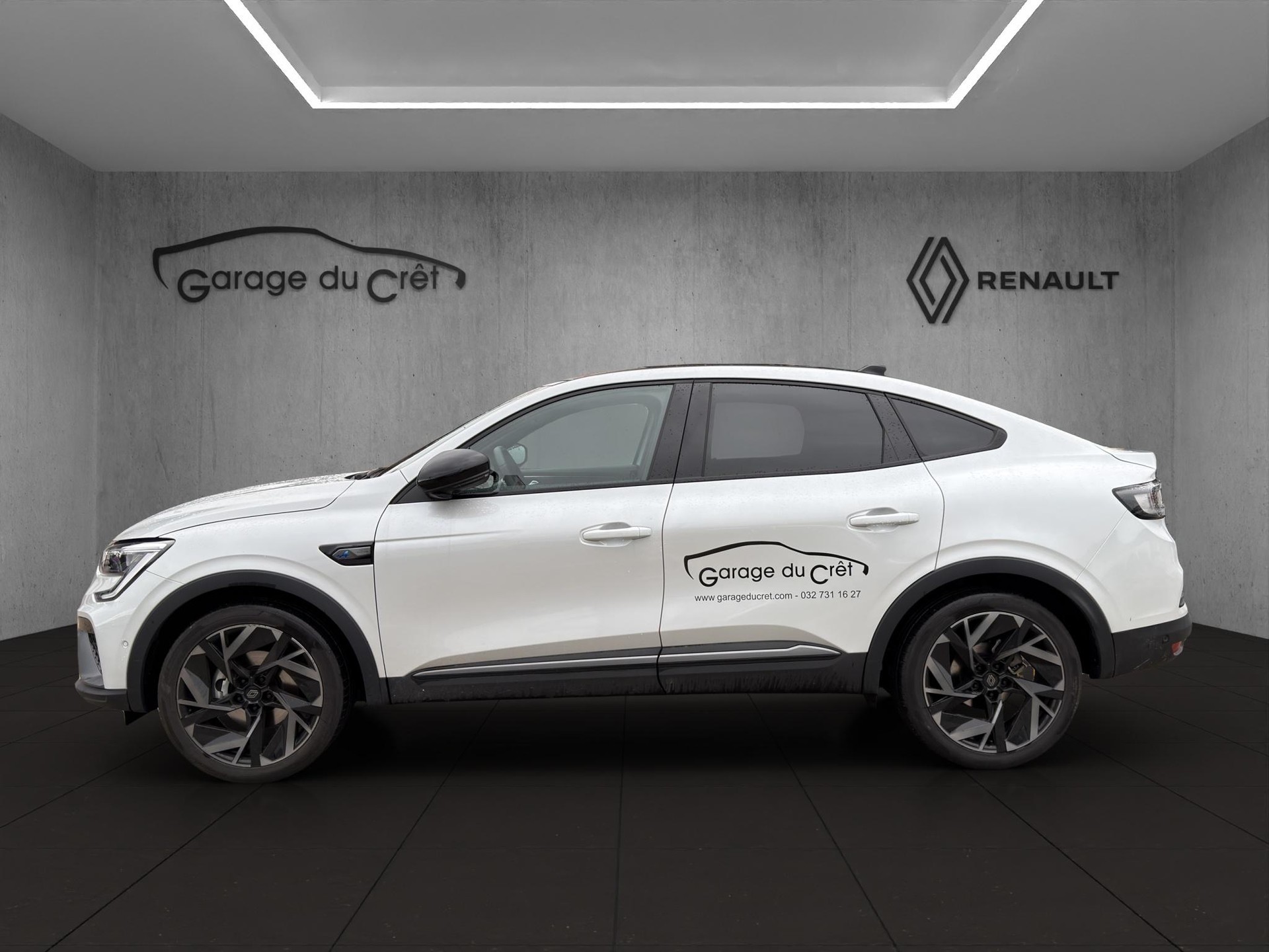 RENAULT Arkana 1.6 E-Tech esprit Alpine-showroom-element-1