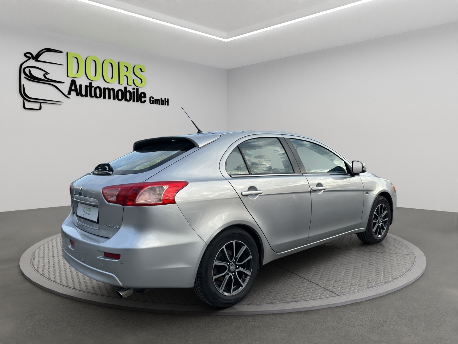 MITSUBISHI Lancer Sportback 1.8 Style CVT-showroom-element-3