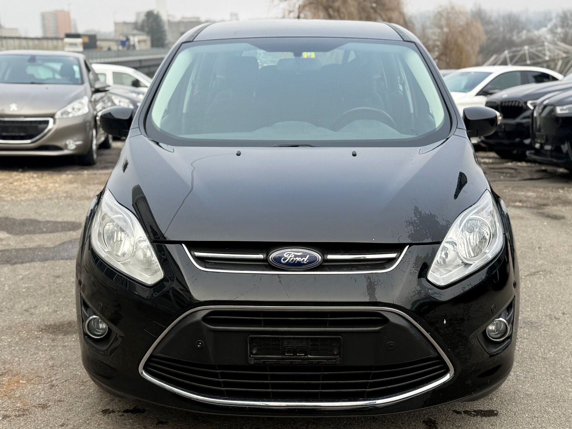 FORD Grand C-Max 1.6 TDCi KNIE-Edition / 7 plätzer-showroom-element-1