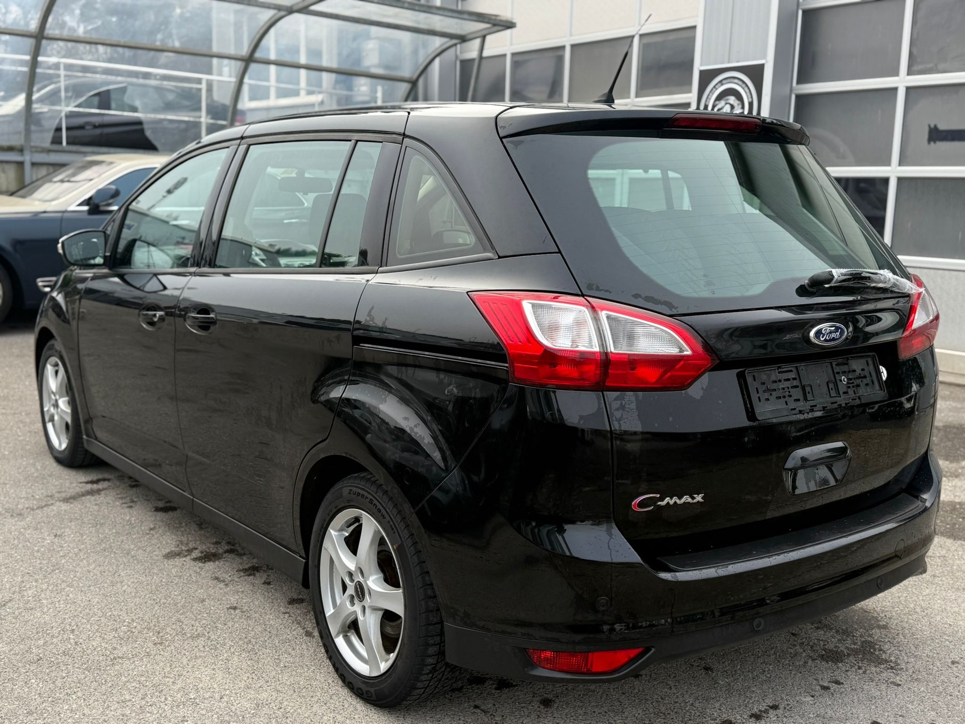 FORD Grand C-Max 1.6 TDCi KNIE-Edition / 7 plätzer-image-5