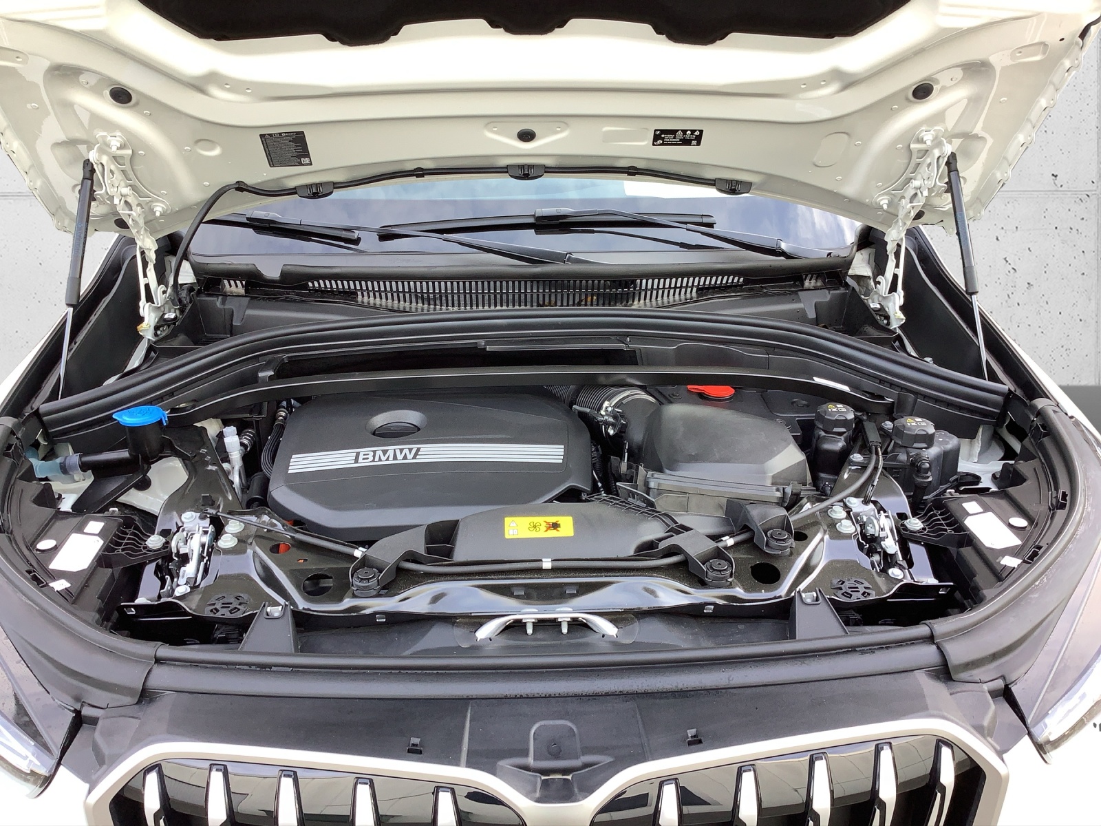 BMW X1 xDrive 30e M Sport-image-10