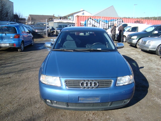 AUDI A3 1.8 T Attraction-image-0
