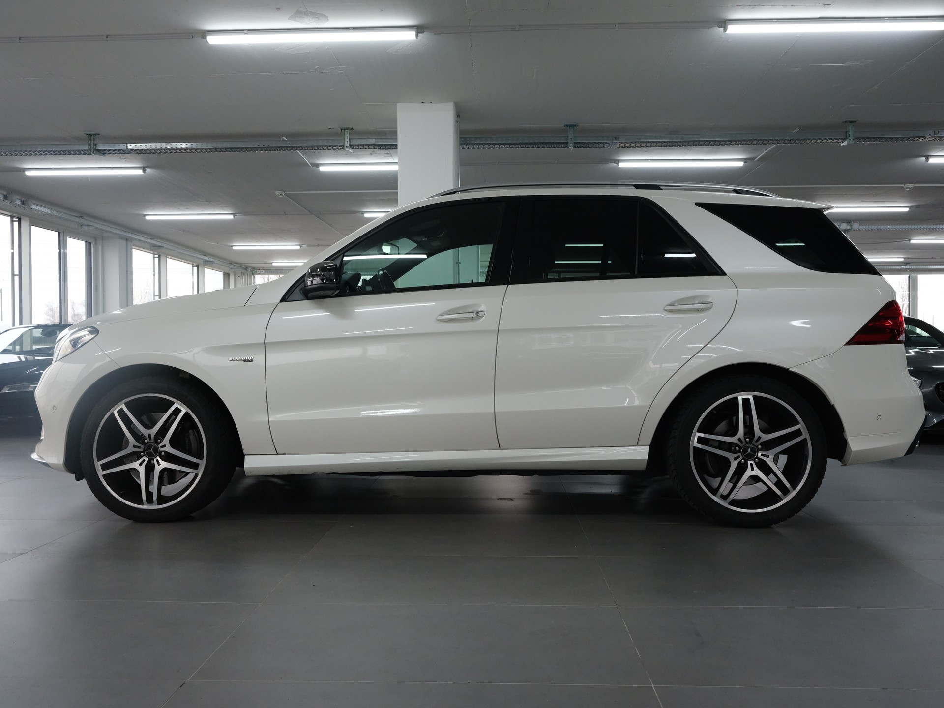 MERCEDES-BENZ GLE 43 AMG Executive 4Matic 9G-Tronic-image-5