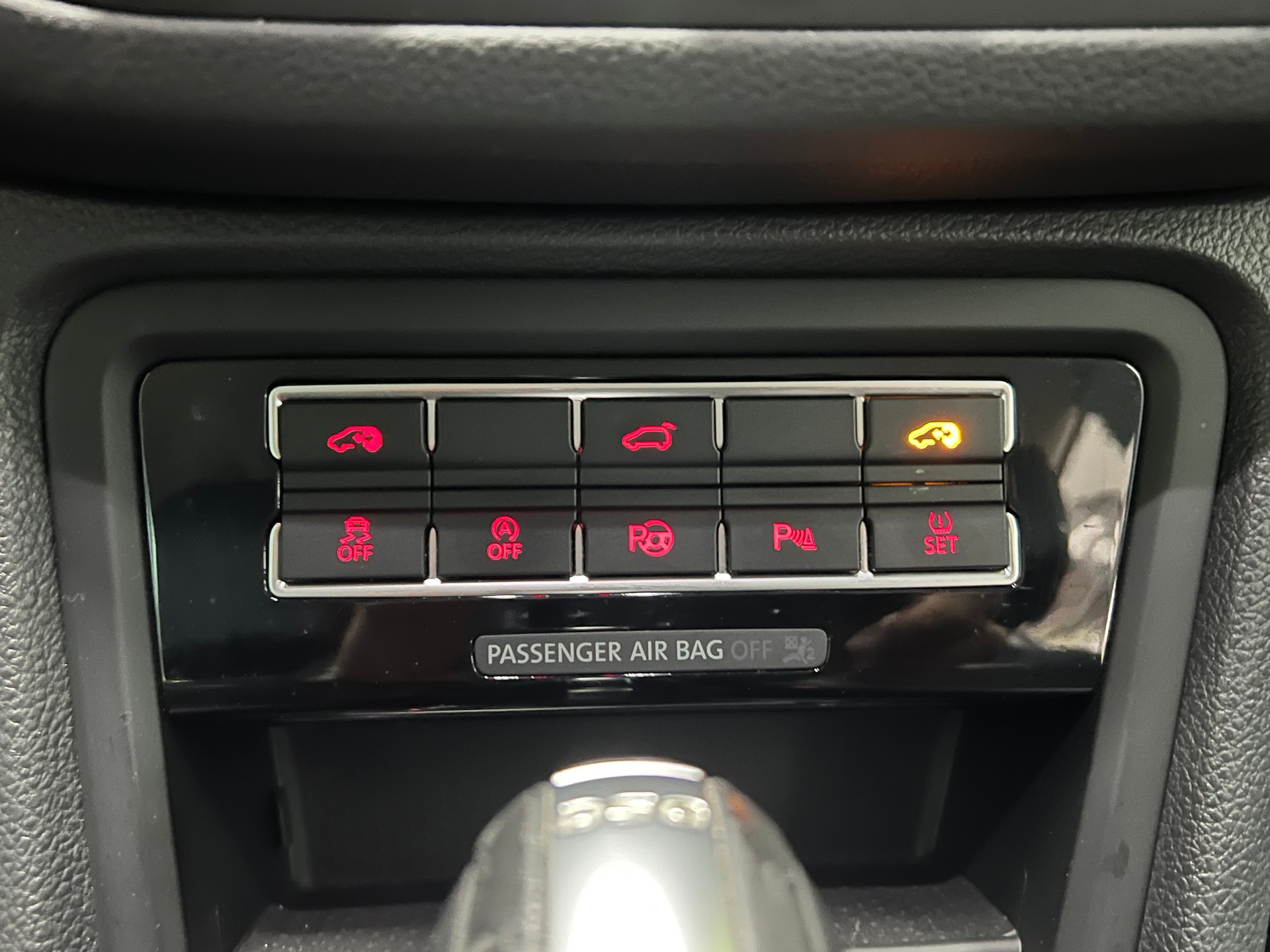 SEAT Alhambra 2.0 TDI DSG SWISS FR-image-16