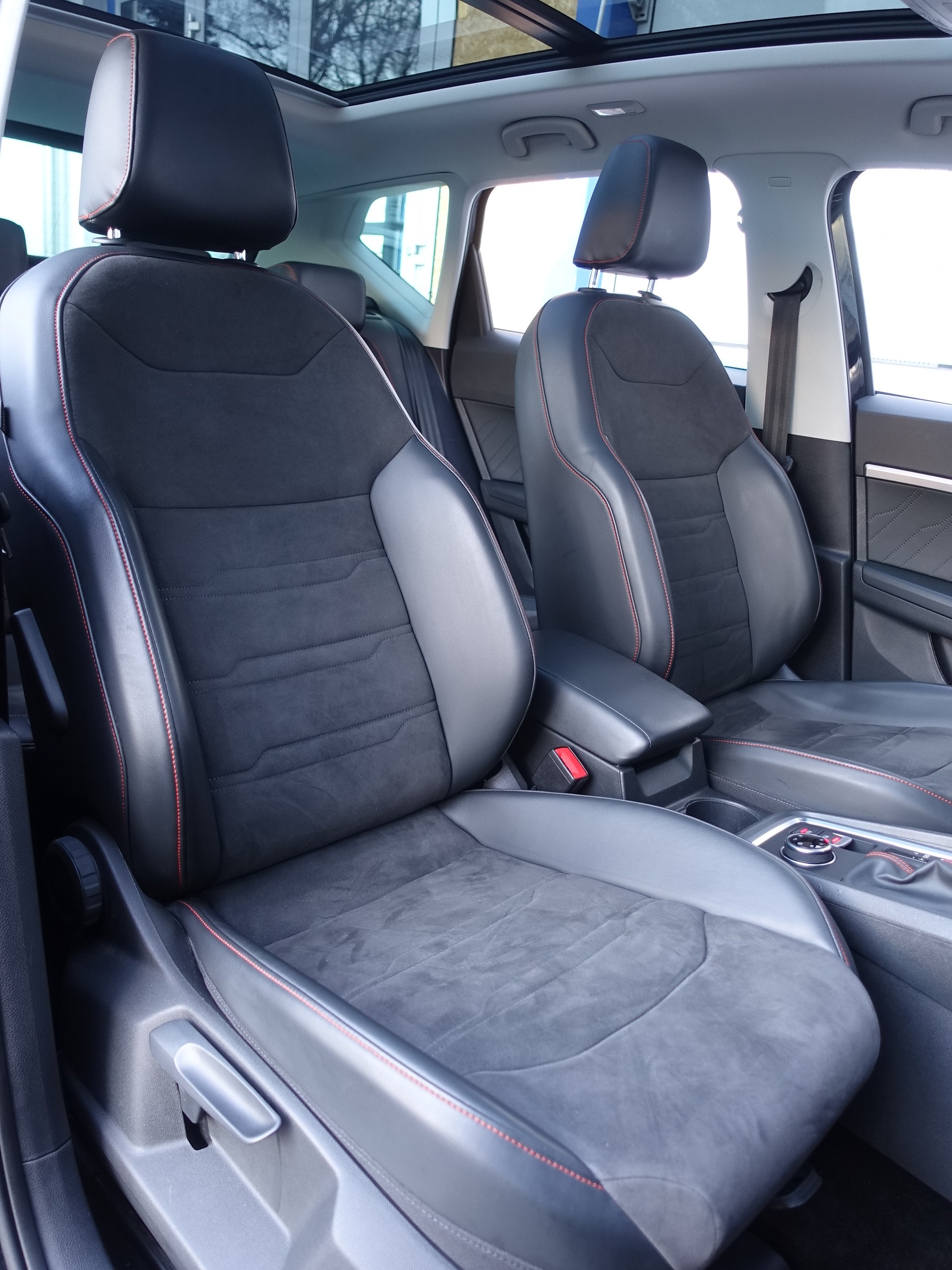 SEAT Ateca 2.0 TSI Hola FR 4Drive DSG-image-9