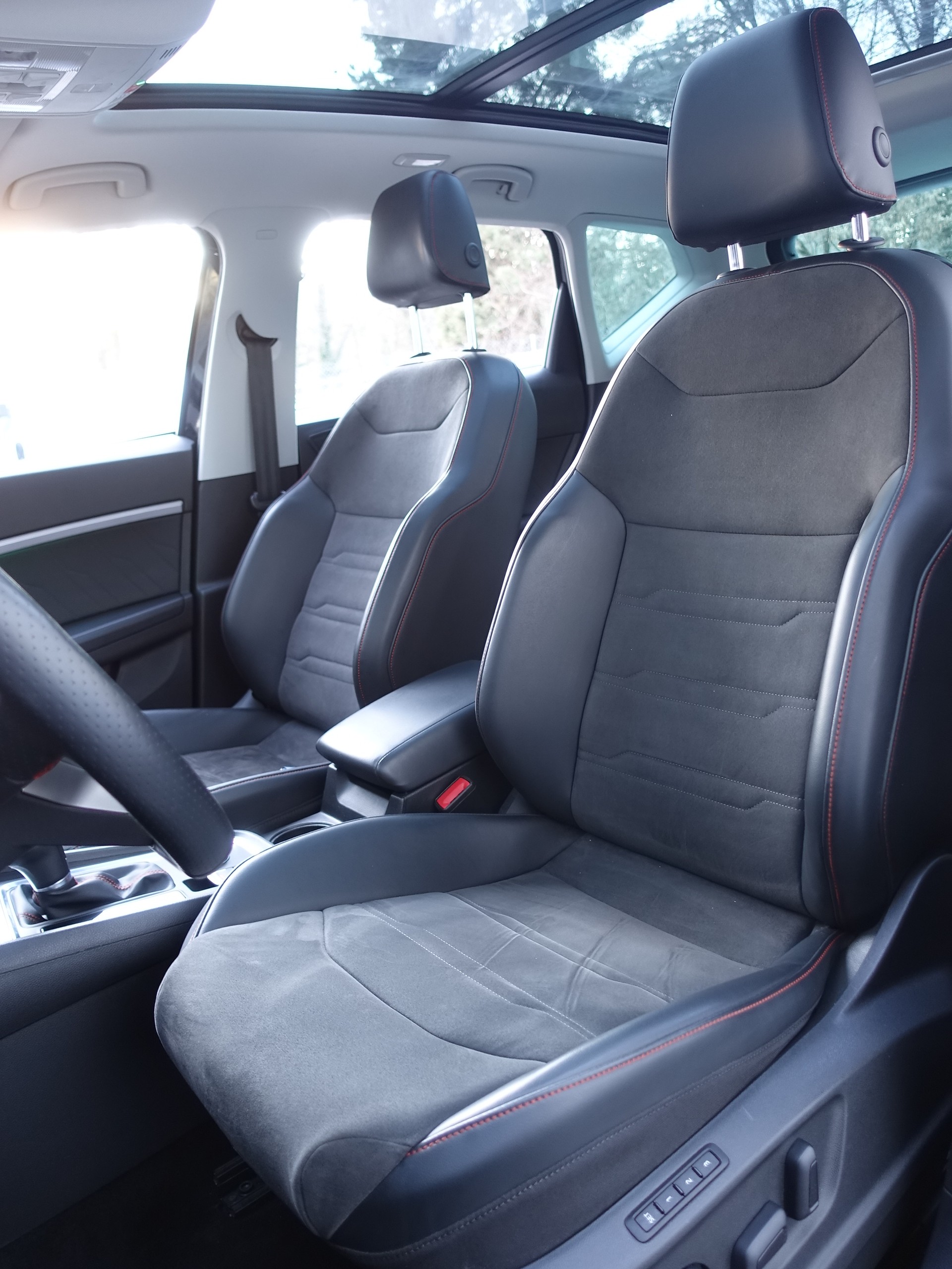 SEAT Ateca 2.0 TSI Hola FR 4Drive DSG-image-8