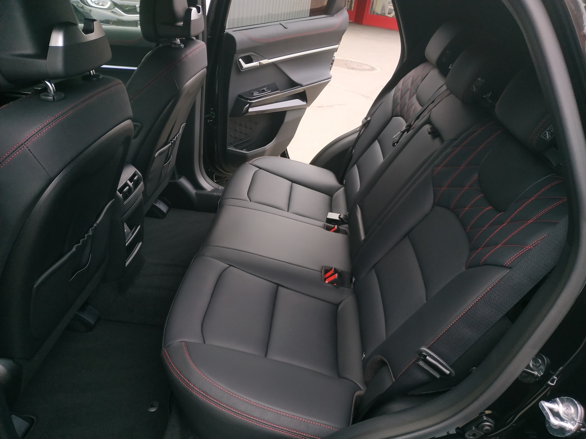 KGM-SsangYong Actyon 1.5 T GDI First Edition 4WD Automat-image-18