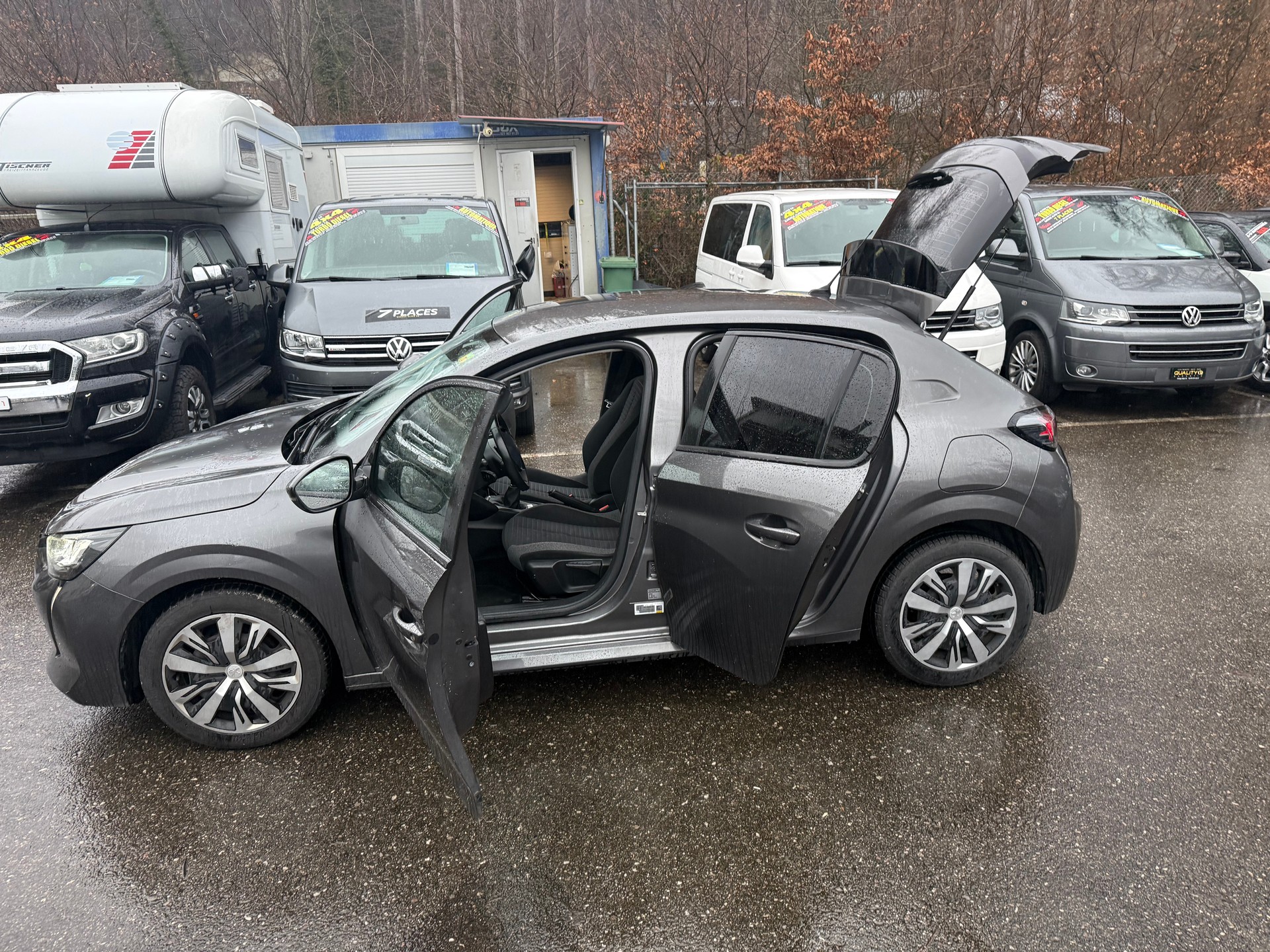 PEUGEOT 208 1.2 PureTech Active-image-21