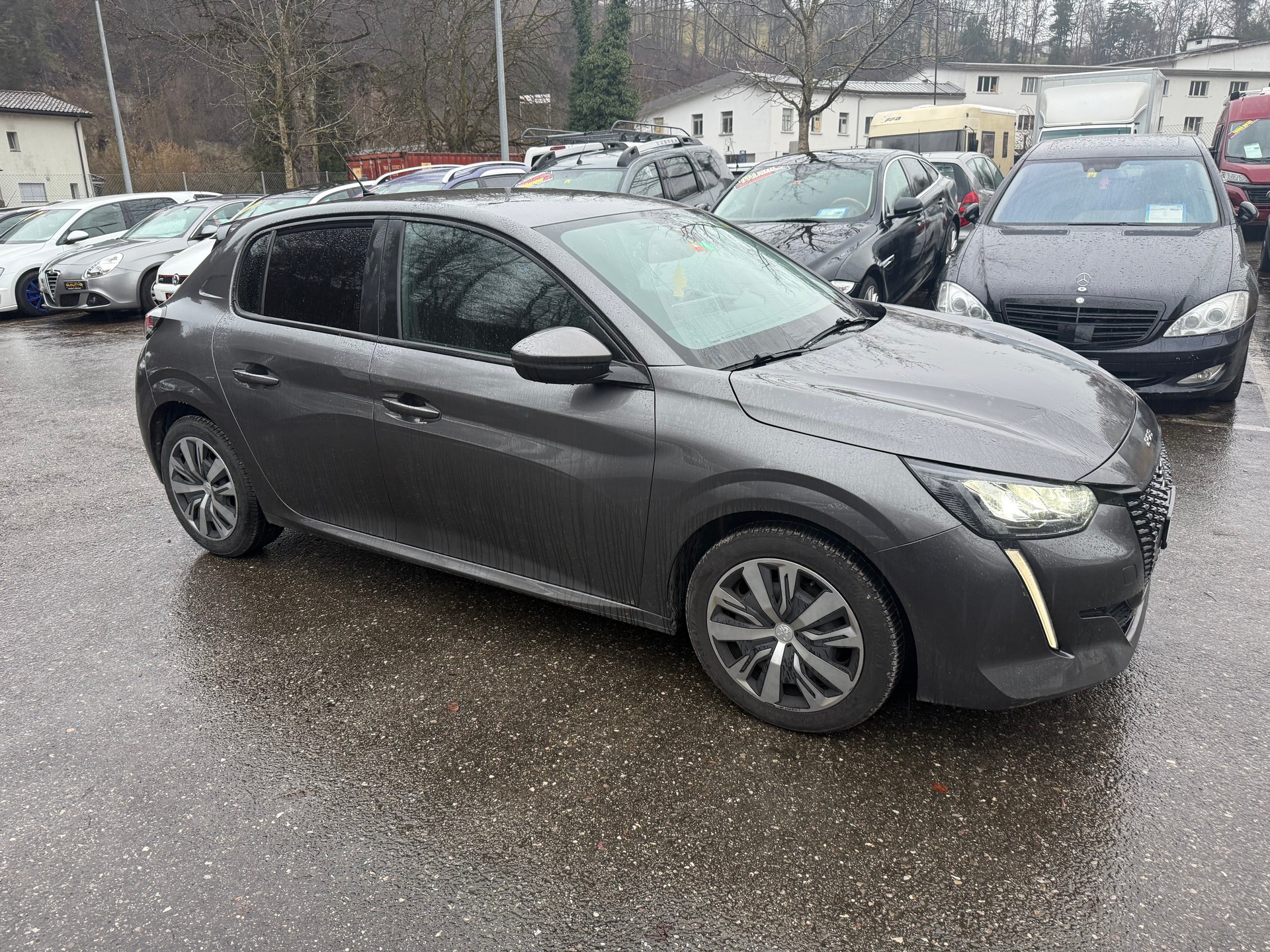 PEUGEOT 208 1.2 PureTech Active-image-2
